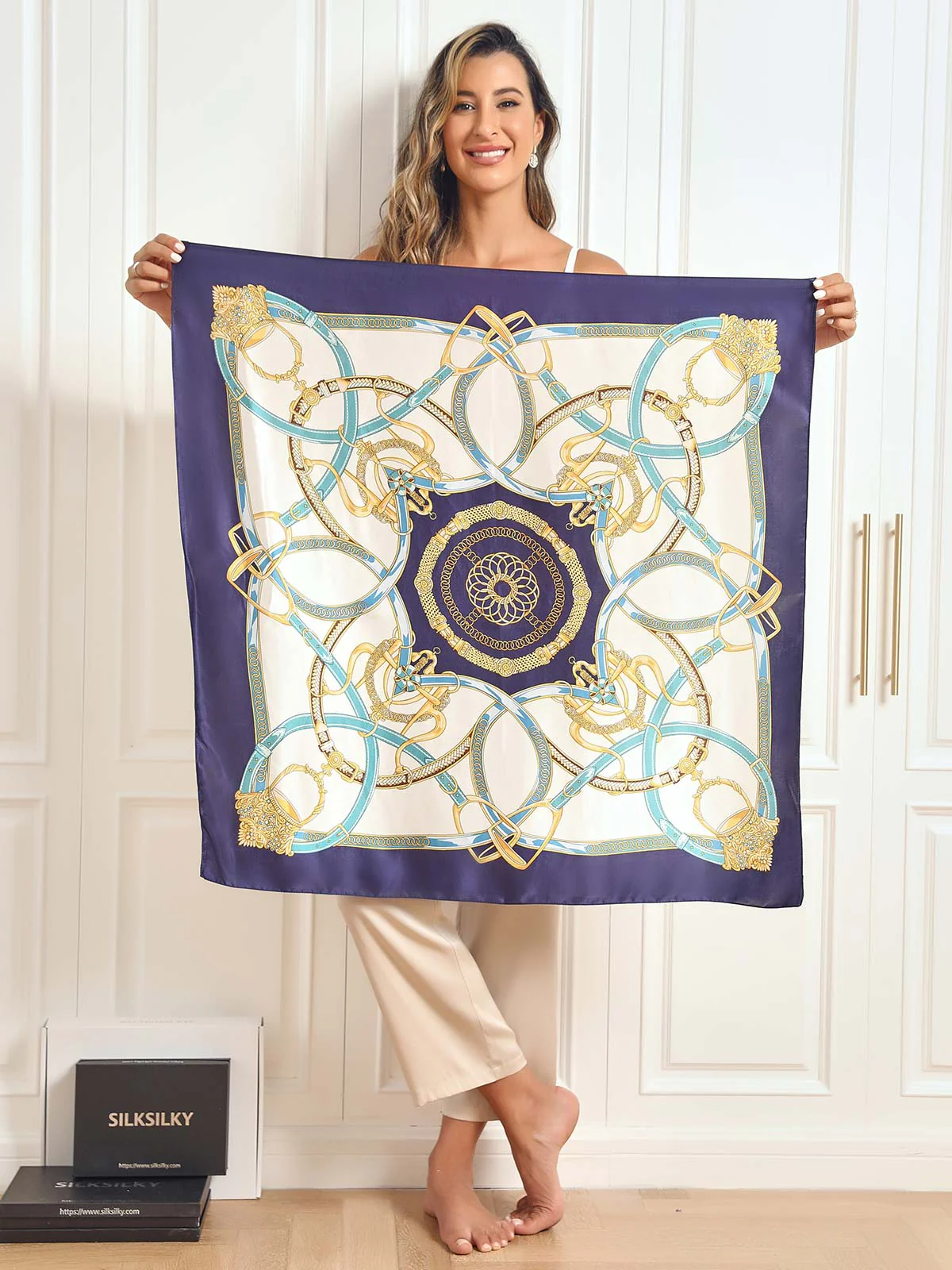 Pañuelo chal cuadrado estampado 100% seda de morera 88*88cm - Image 9