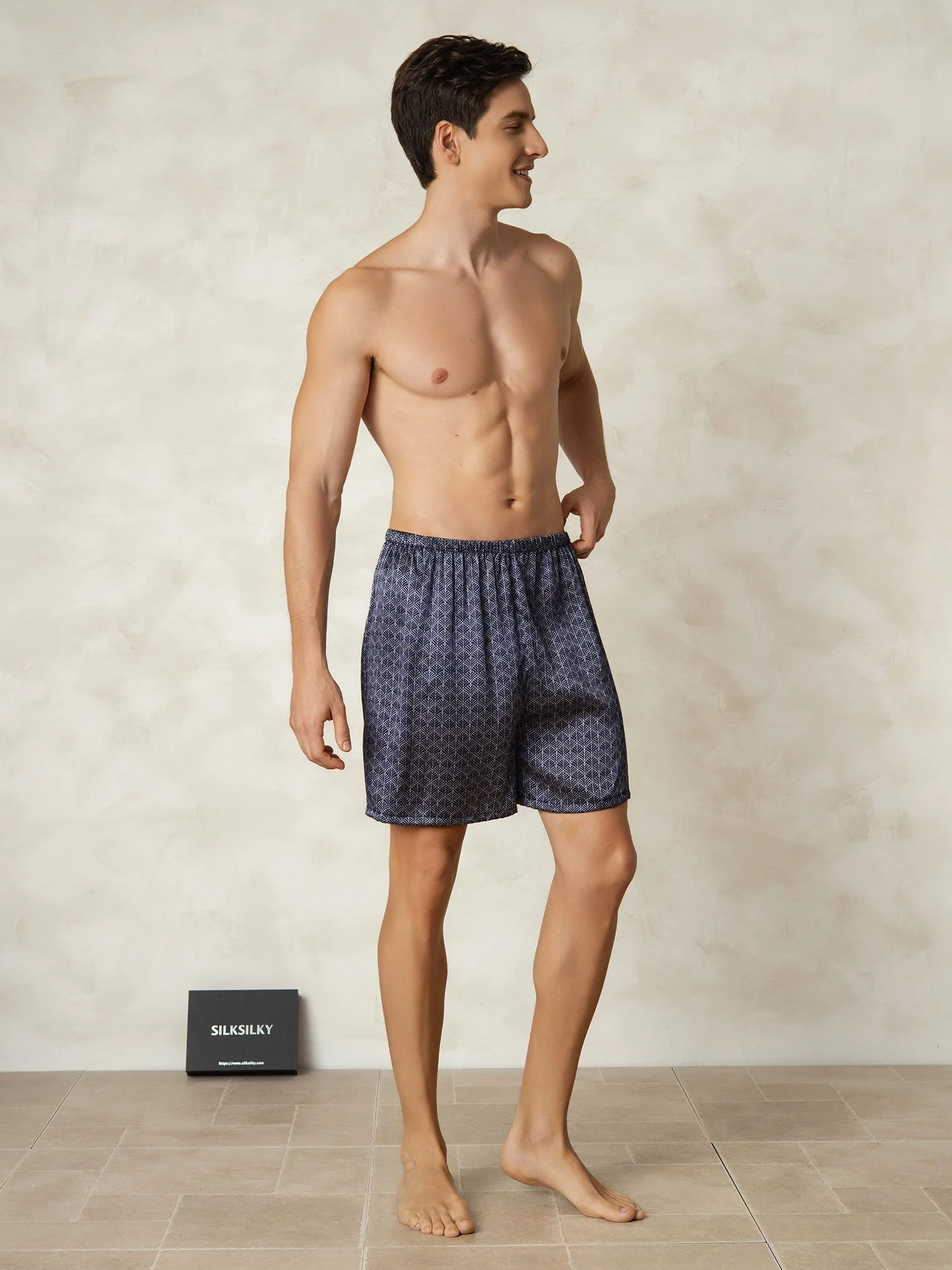 Pantalones Cortos De Dormir Para Hombre Pure Silk Ginkgo Azul Marino Estampado Cintura Elástica - Image 5