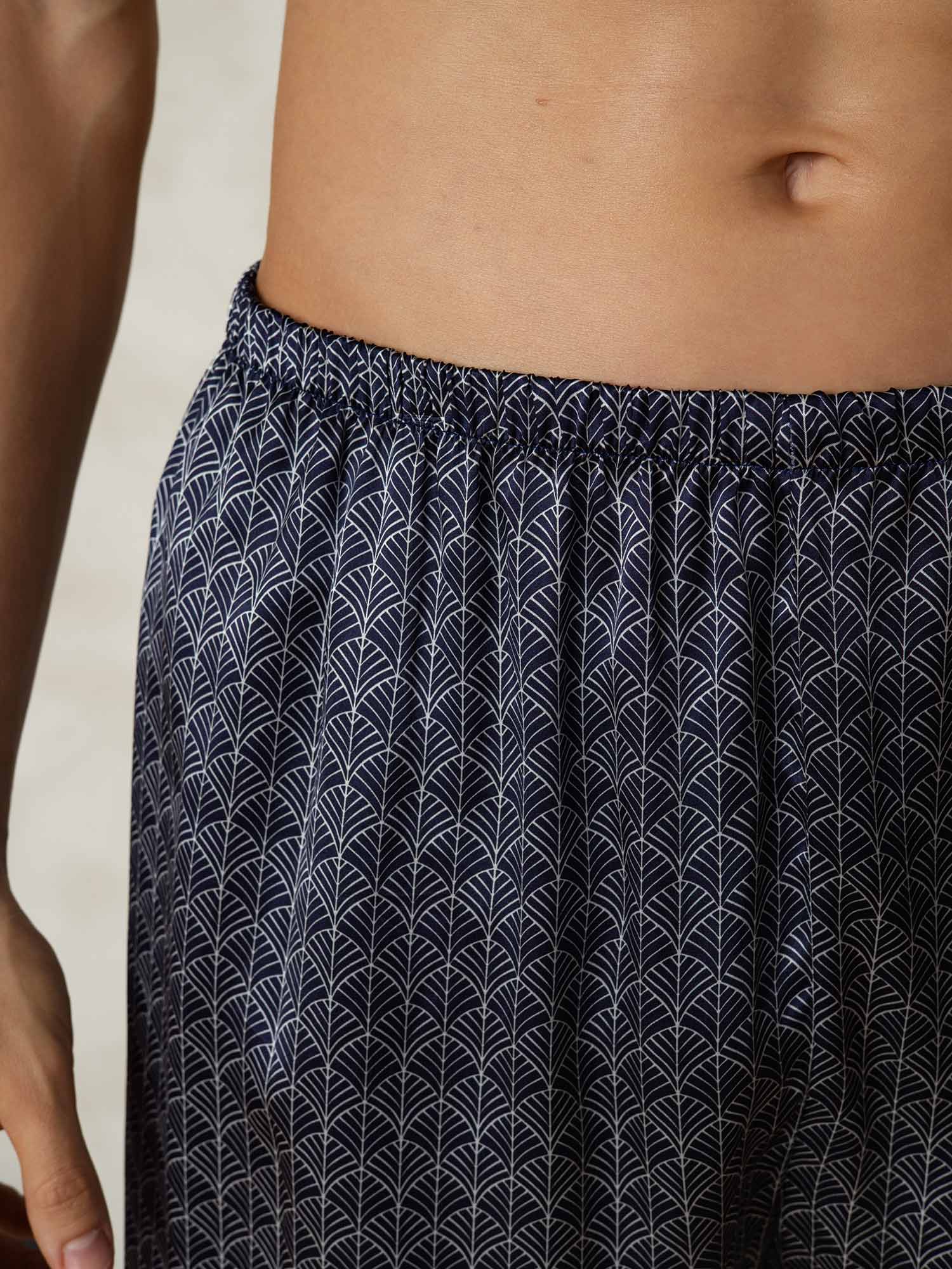 Pantalones Cortos De Dormir Para Hombre Pure Silk Ginkgo Azul Marino Estampado Cintura Elástica - Image 7