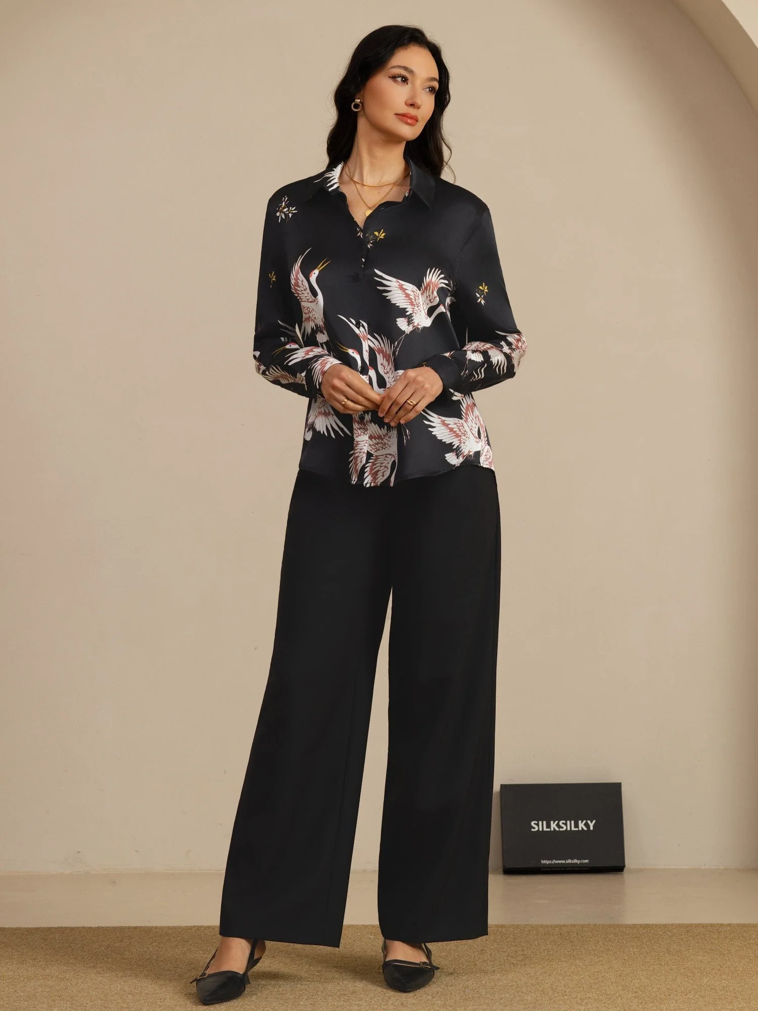 Blusa Mujer De Seda Pura 19 Momme Manga Larga Cuello Con Solapa Estampado Grulla Con Botones - Image 16
