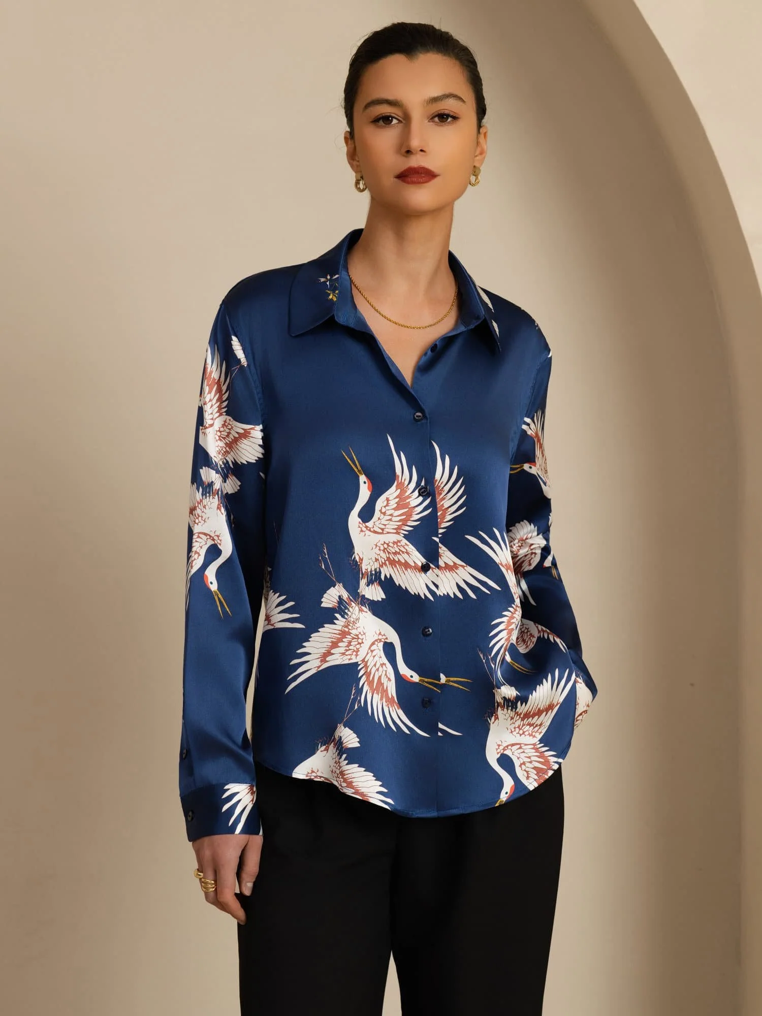 Blusa Mujer De Seda Pura 19 Momme Manga Larga Cuello Con Solapa Estampado Grulla Con Botones - Image 3