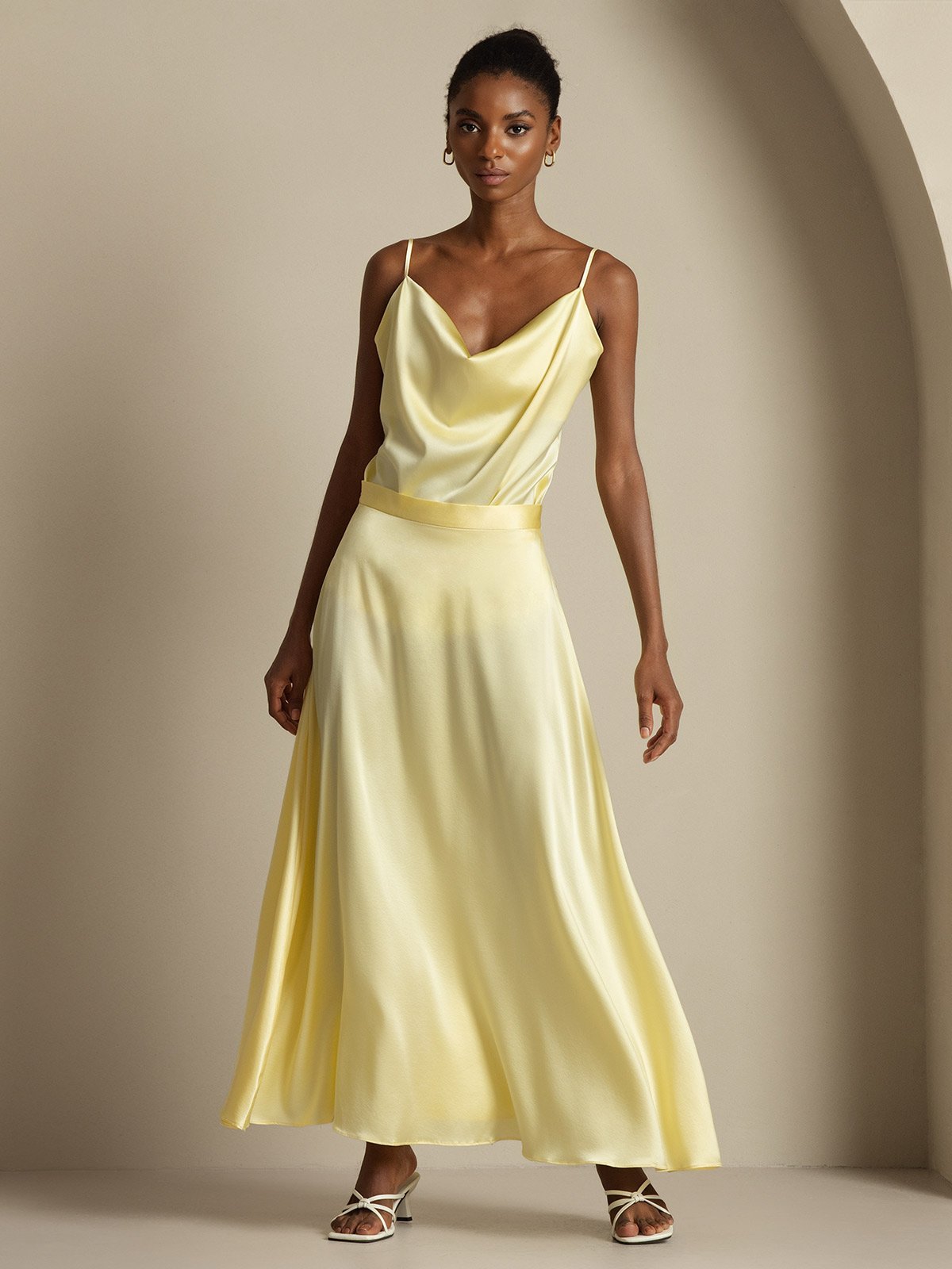 Camisola de Seda 19Momme con Escote Cowl y Tirantes Spaghetti & Falda Maxi A-Line - Image 9