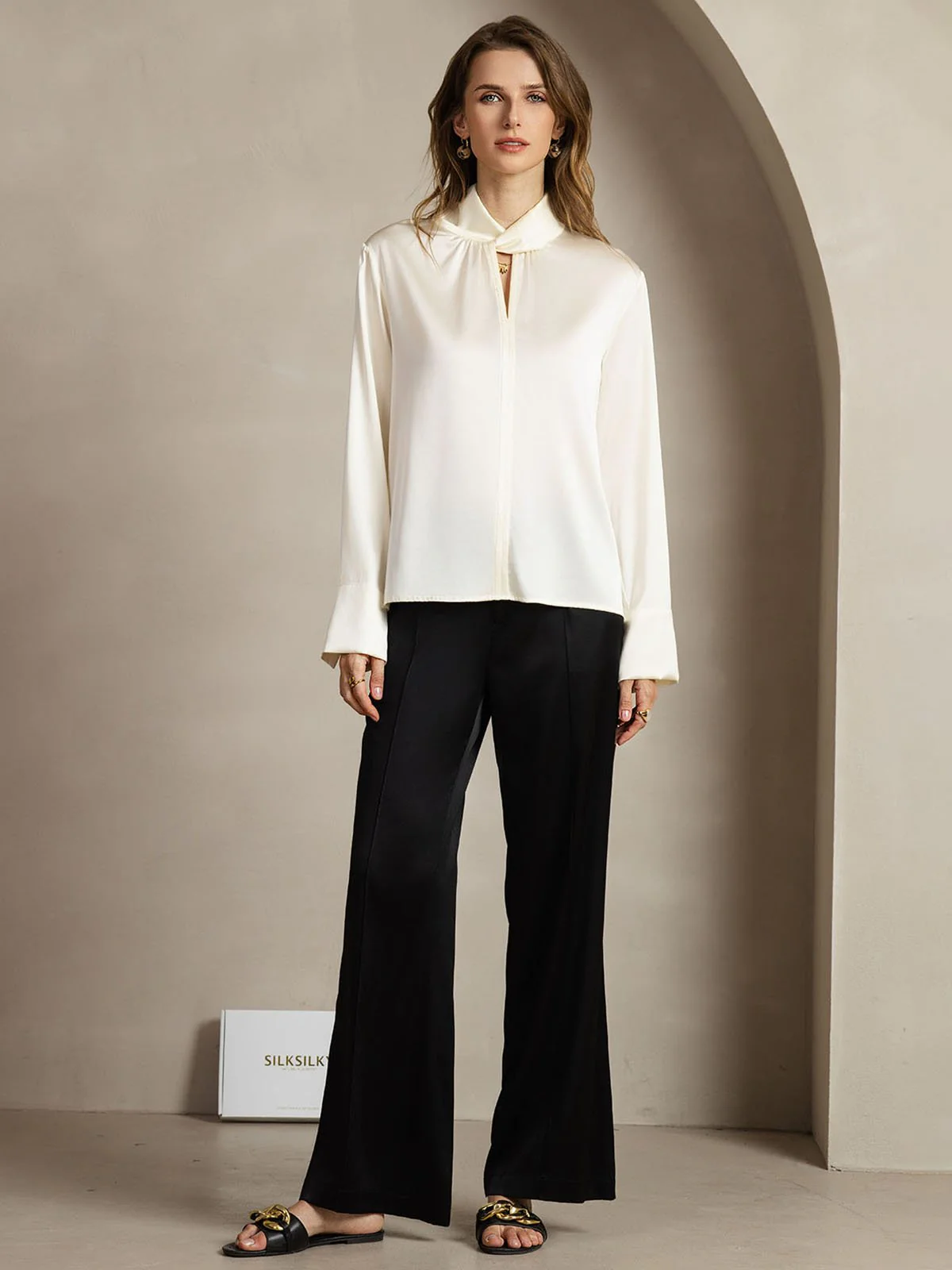Blusa De Seda 19 Momme Con Escote De Lágrima Y Botones Tipo Perla - Image 23