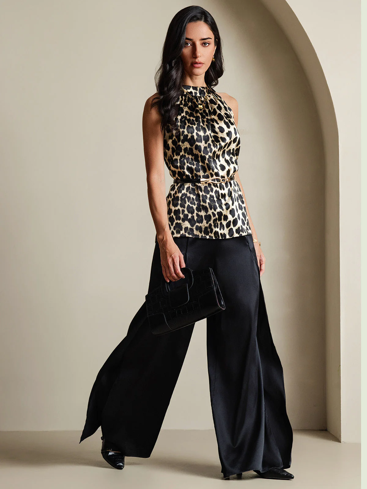 Top De Mujer De Seda 19Momme Sin Mangas Con Cuello Halter Y Estampado De Leopardo - Image 5