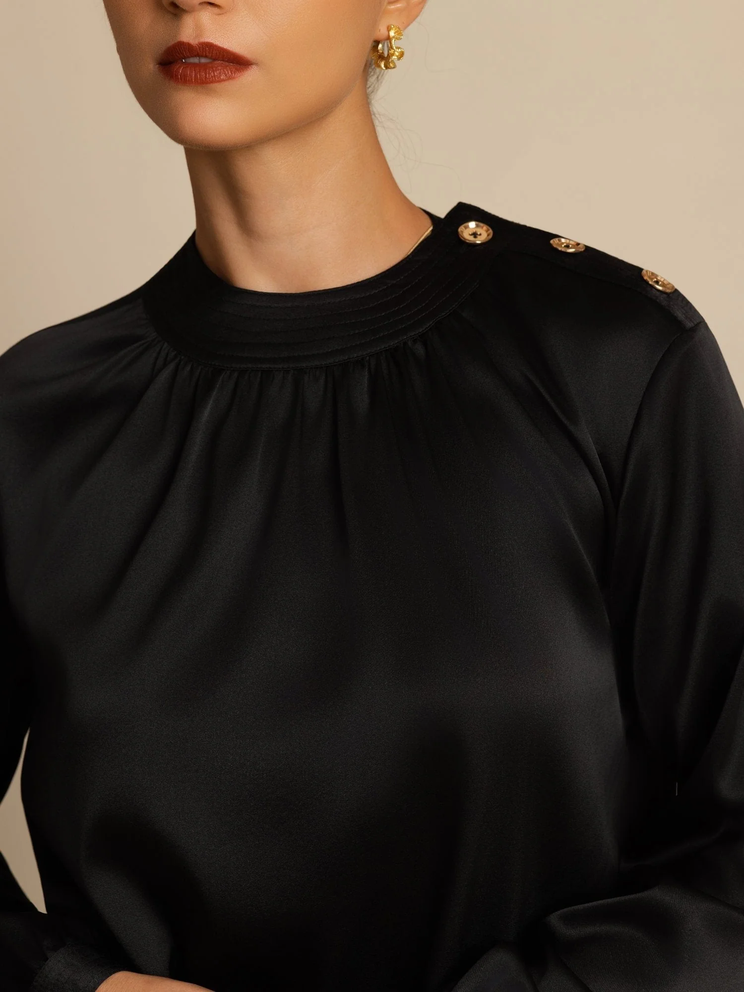 Blusa de Seda 19Momme para Mujer con Cuello Fruncido y Mangas Largas - Image 20
