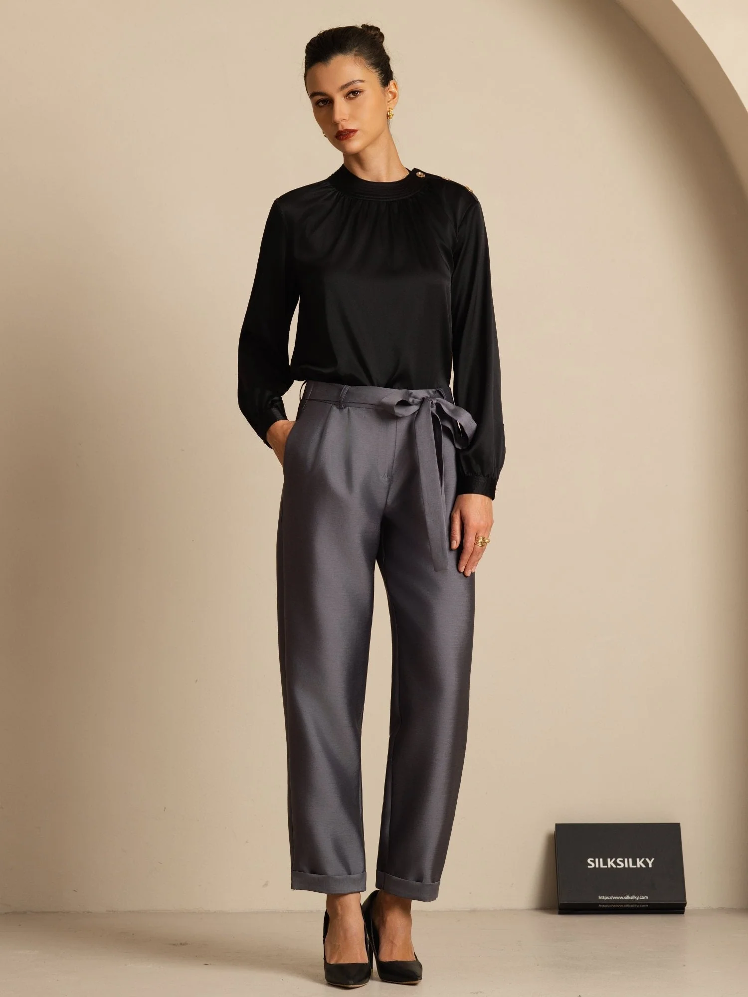 Blusa de Seda 19Momme para Mujer con Cuello Fruncido y Mangas Largas - Image 21