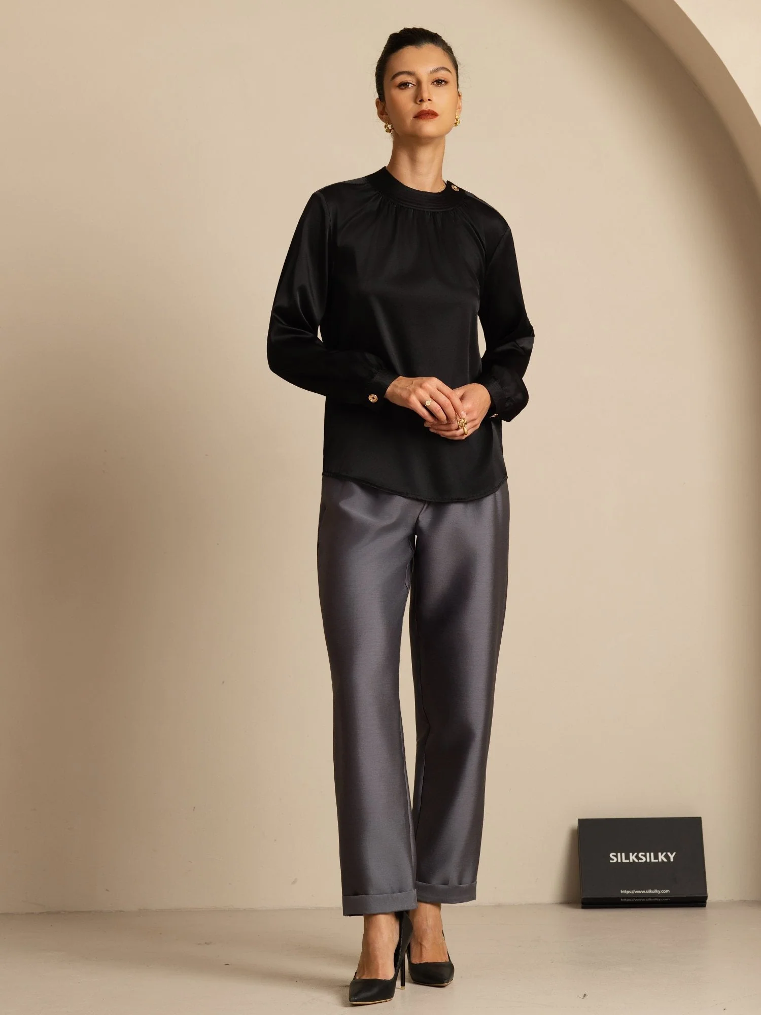 Blusa de Seda 19Momme para Mujer con Cuello Fruncido y Mangas Largas - Image 22