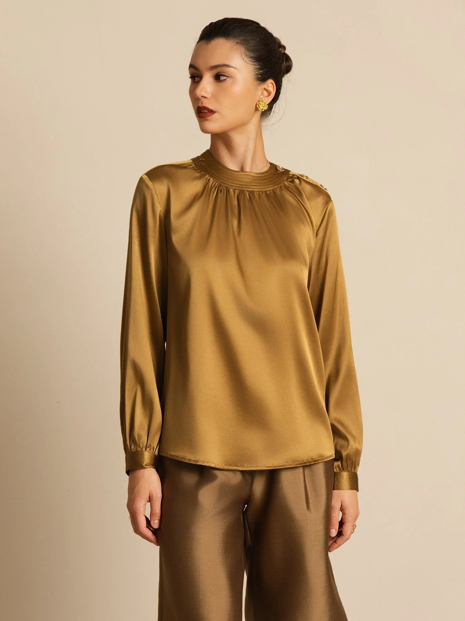 Blusa de Seda 19Momme para Mujer con Cuello Fruncido y Mangas Largas - Image 27