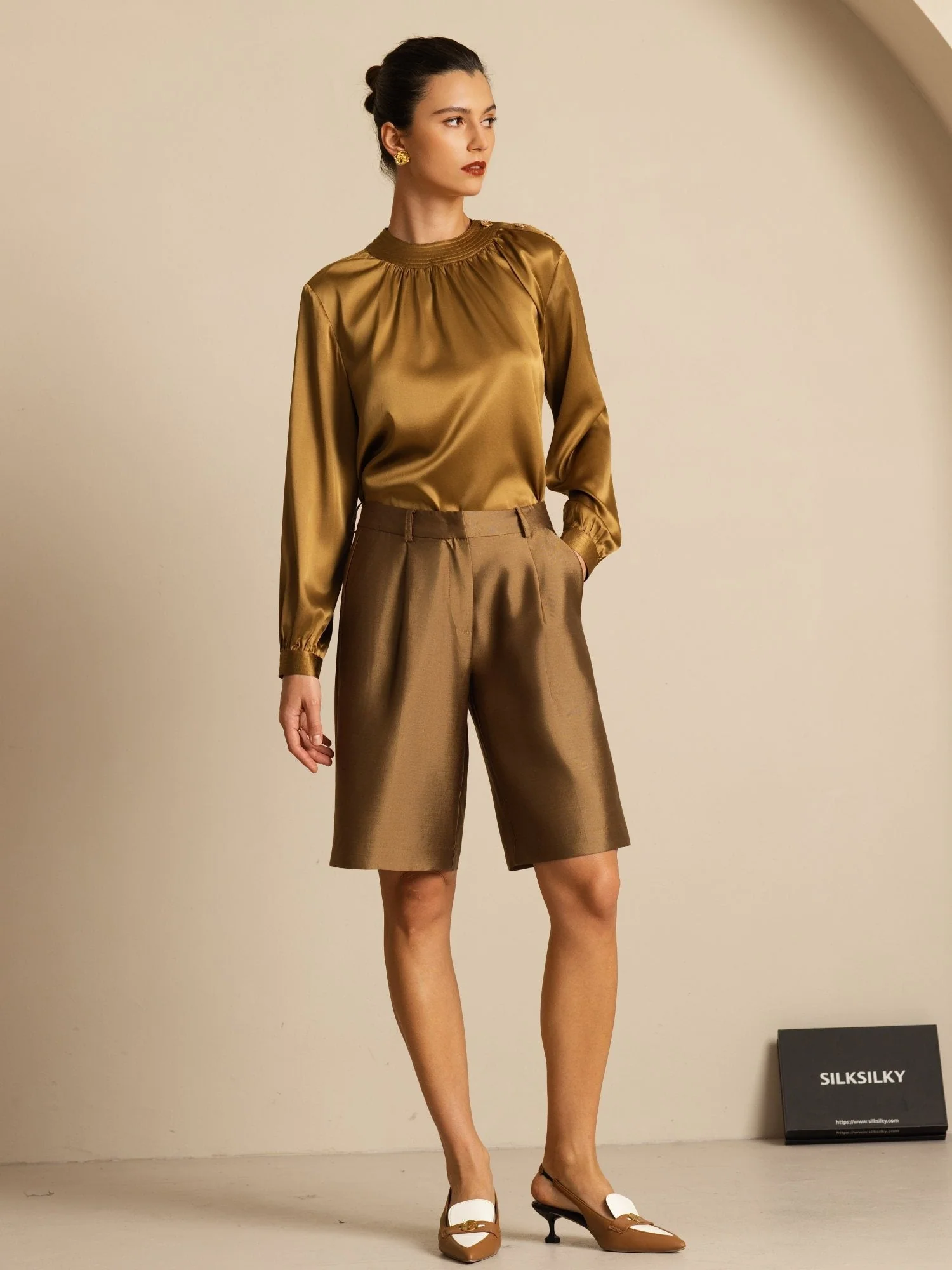 Blusa de Seda 19Momme para Mujer con Cuello Fruncido y Mangas Largas - Image 30