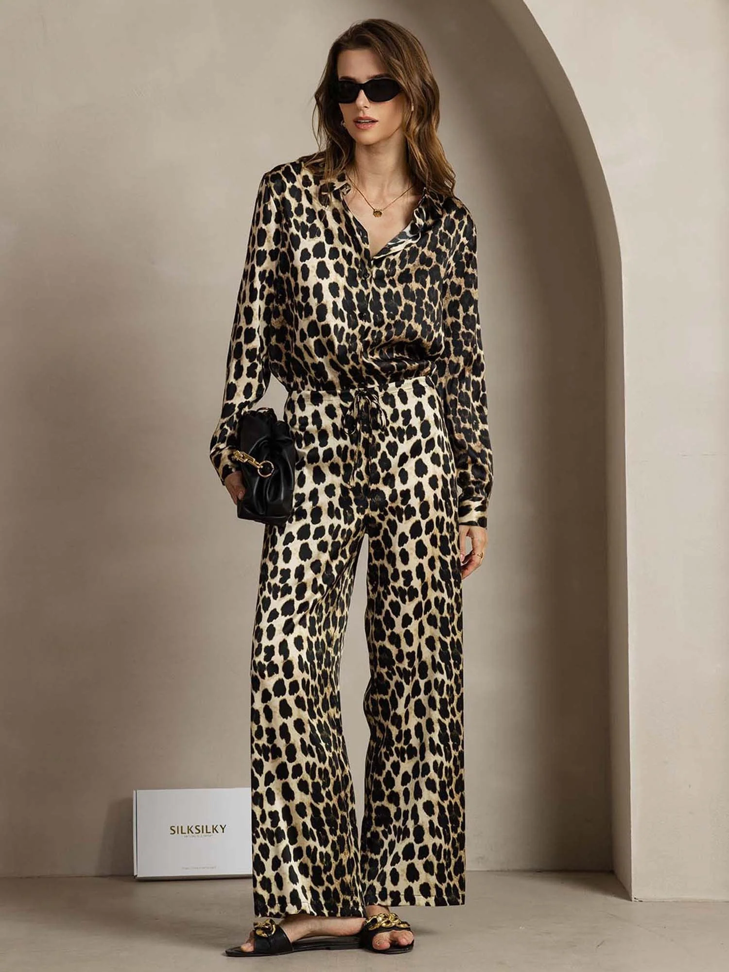 Conjunto Camisa Abotonada Y Pantalón De Pierna Ancha De Seda Para Mujeres 19Momme Estampado Leopardo - Image 5