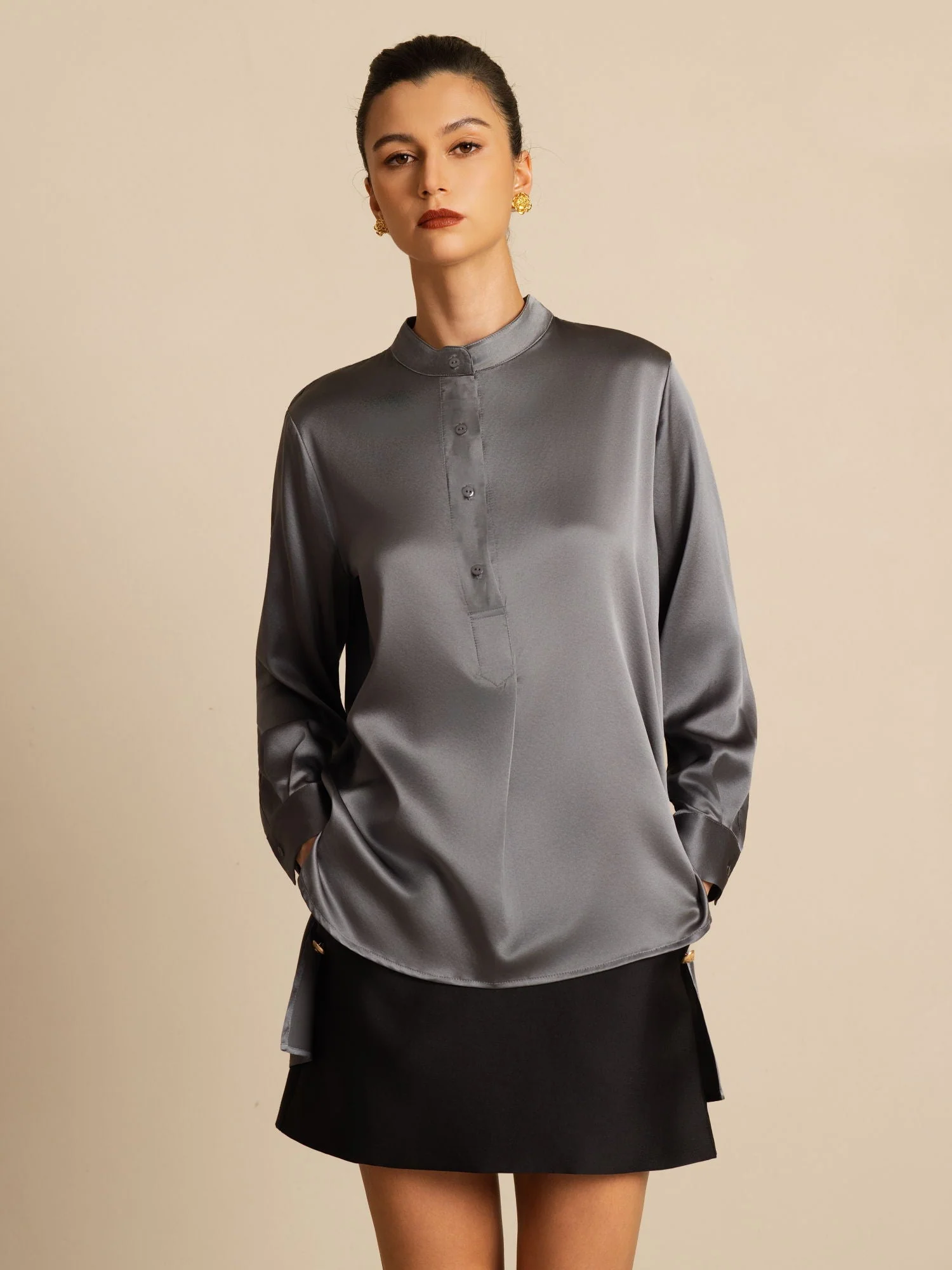 Blusa de mujer de seda 19Momme con Stand Collar High-Low y detalles de botones - Image 26