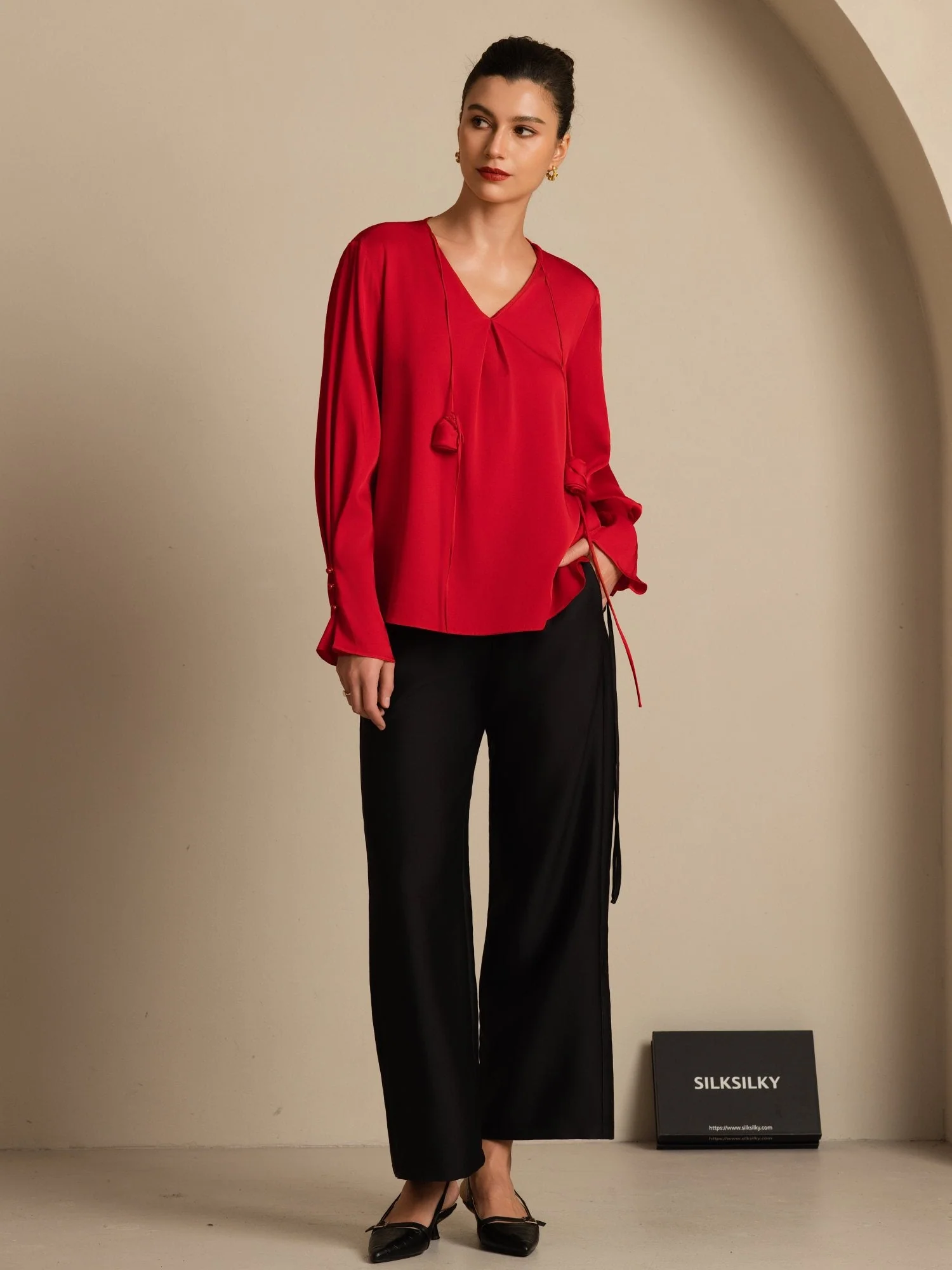 Blusa De Seda Para Mujer 19Momme Con Cuello En V De Manga Larga Con Detalle De Rosa 3D - Image 17
