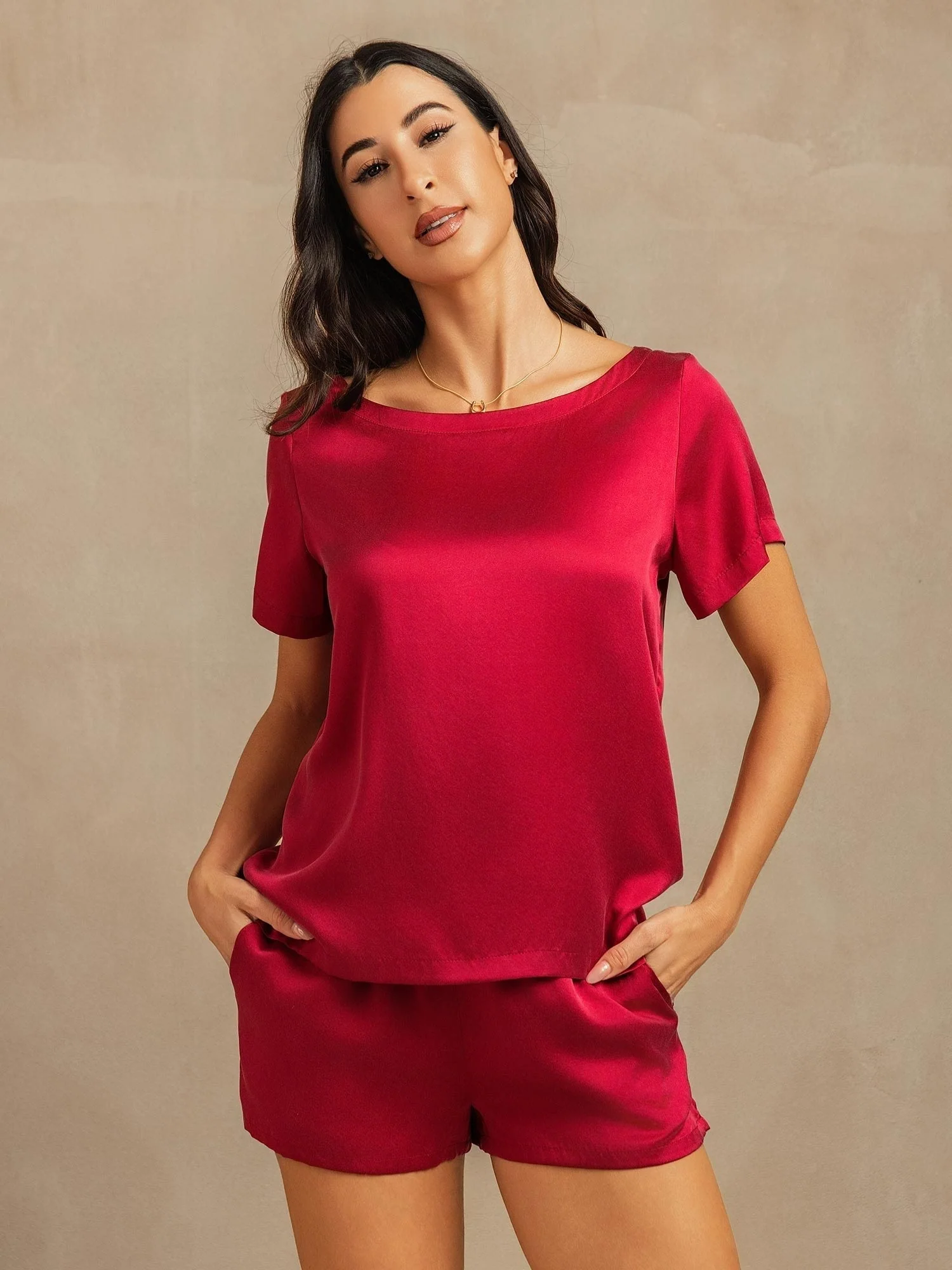Conjunto de Pijama para Mujer de Seda 19Momme con Manga Corta y Cuello Redondo con Diseño de Bolsillo Lateral - Image 8
