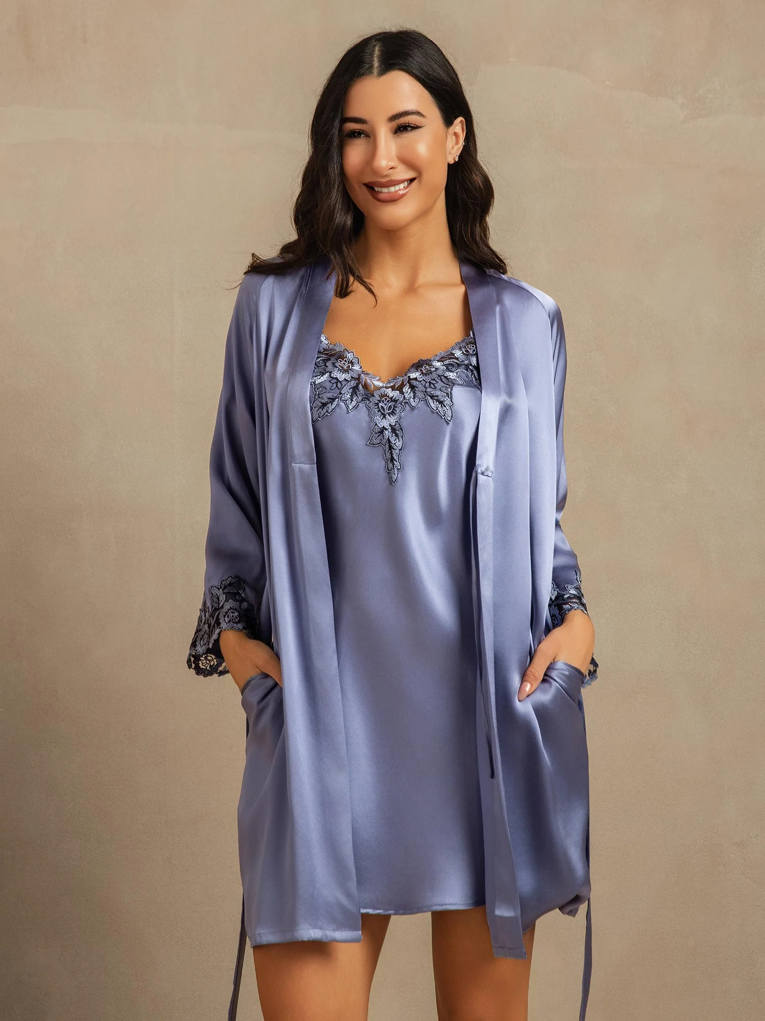 Camisón De Pura Seda Con Tirantes Finos Y Encaje Y Bata Set - Image 17