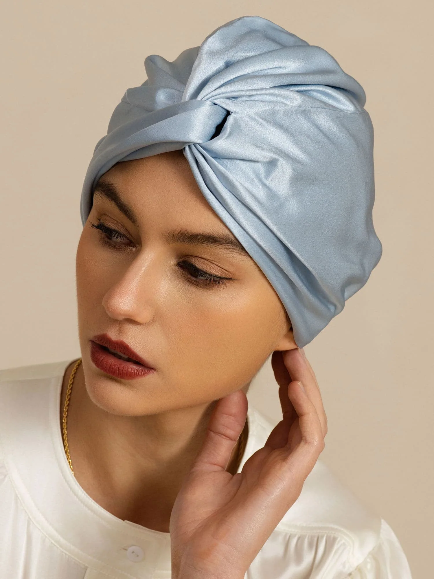 Gorro para el cabello de seda pura de 22Momme con nudo frontal y botón ajustable - Image 13