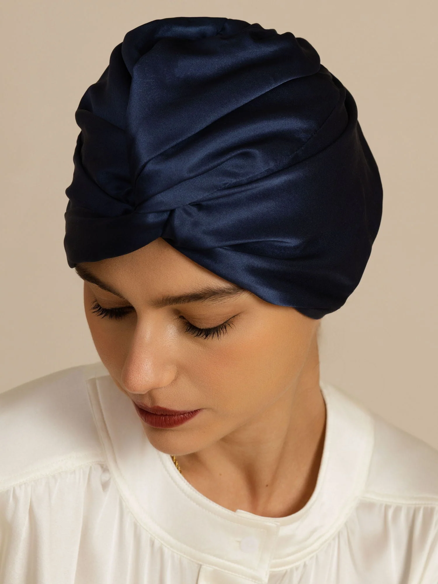 Gorro para el cabello de seda pura de 22Momme con nudo frontal y botón ajustable - Image 19