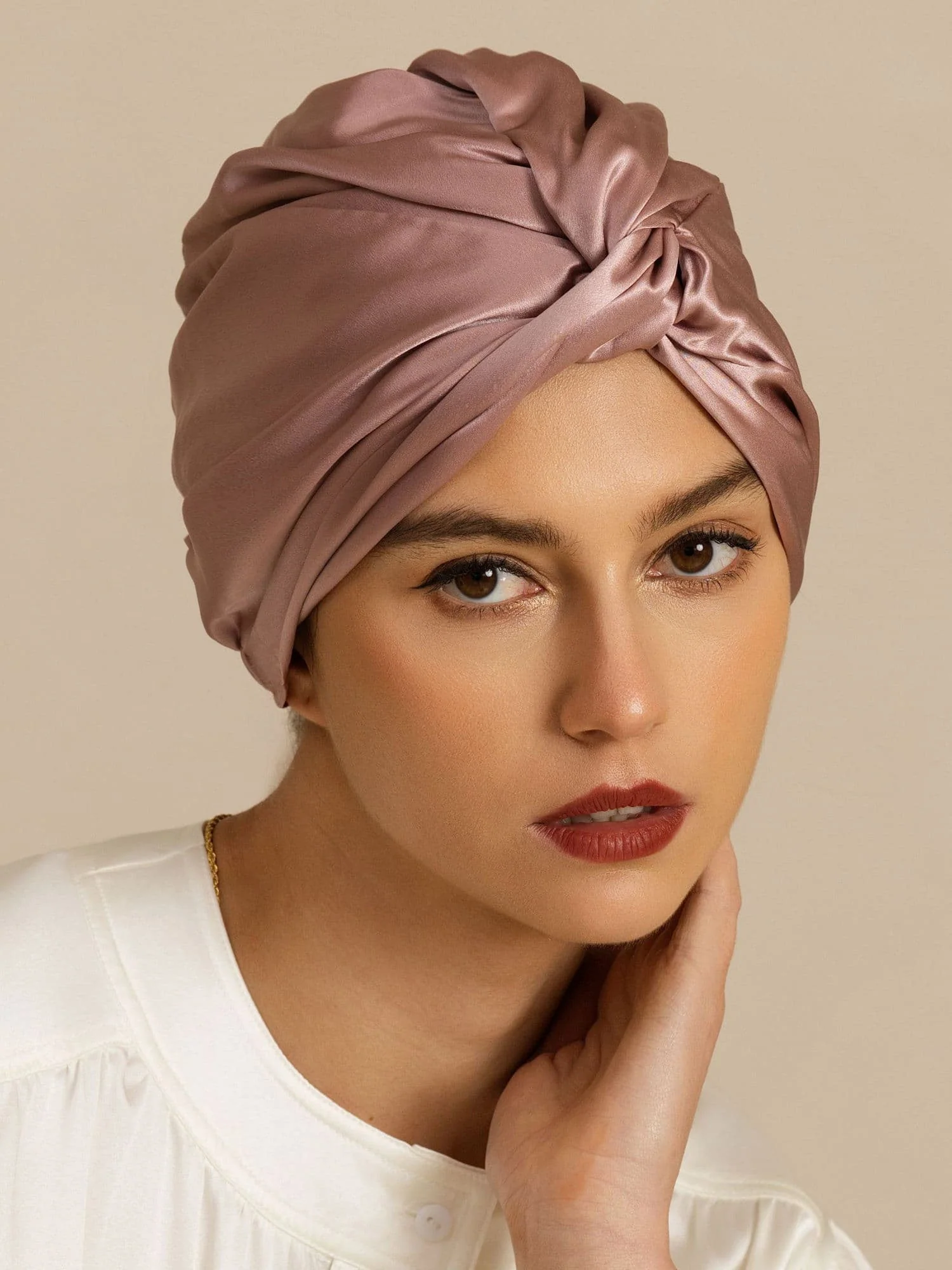 Gorro para el cabello de seda pura de 22Momme con nudo frontal y botón ajustable - Image 3