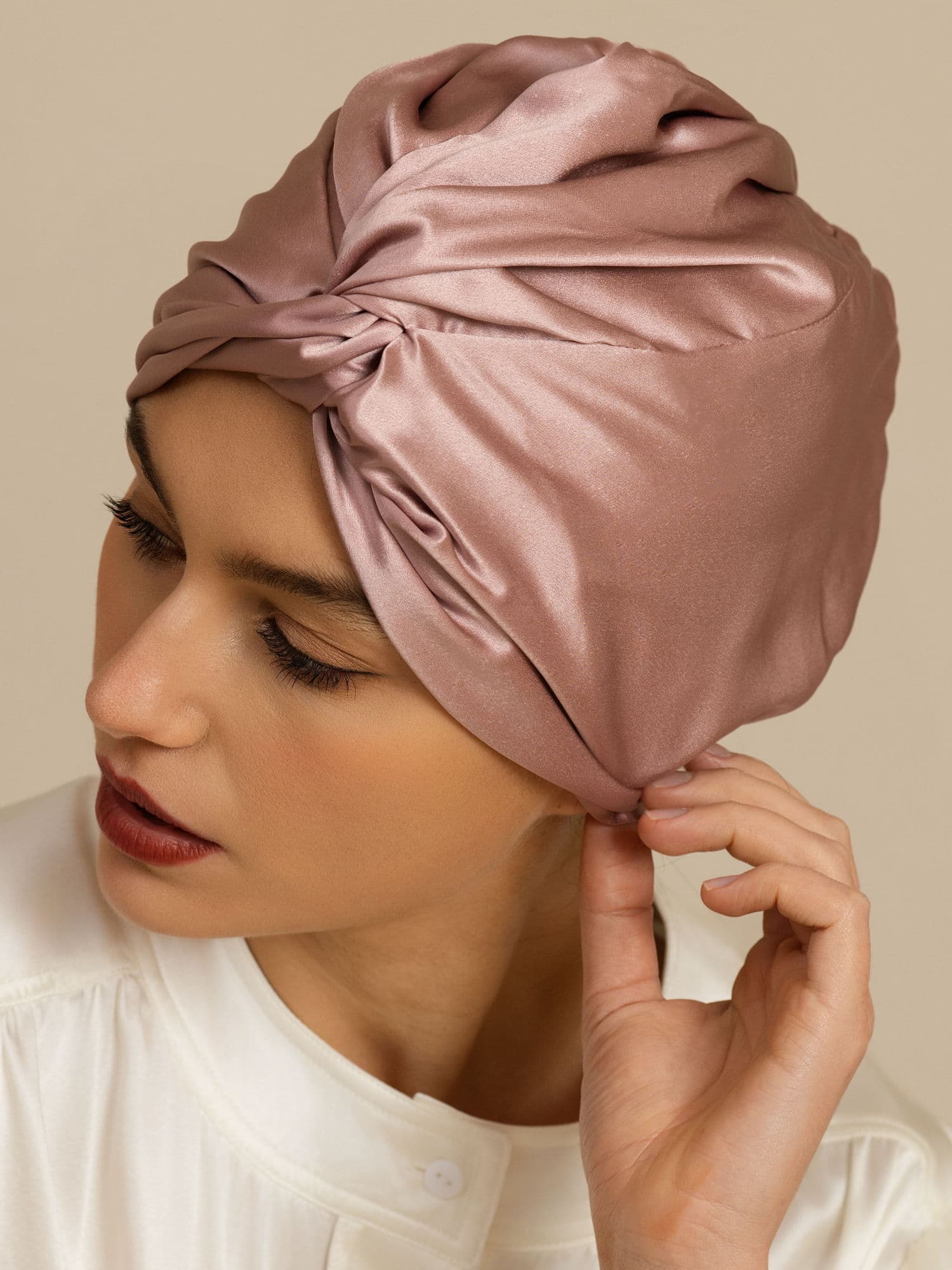 Gorro para el cabello de seda pura de 22Momme con nudo frontal y botón ajustable - Image 8