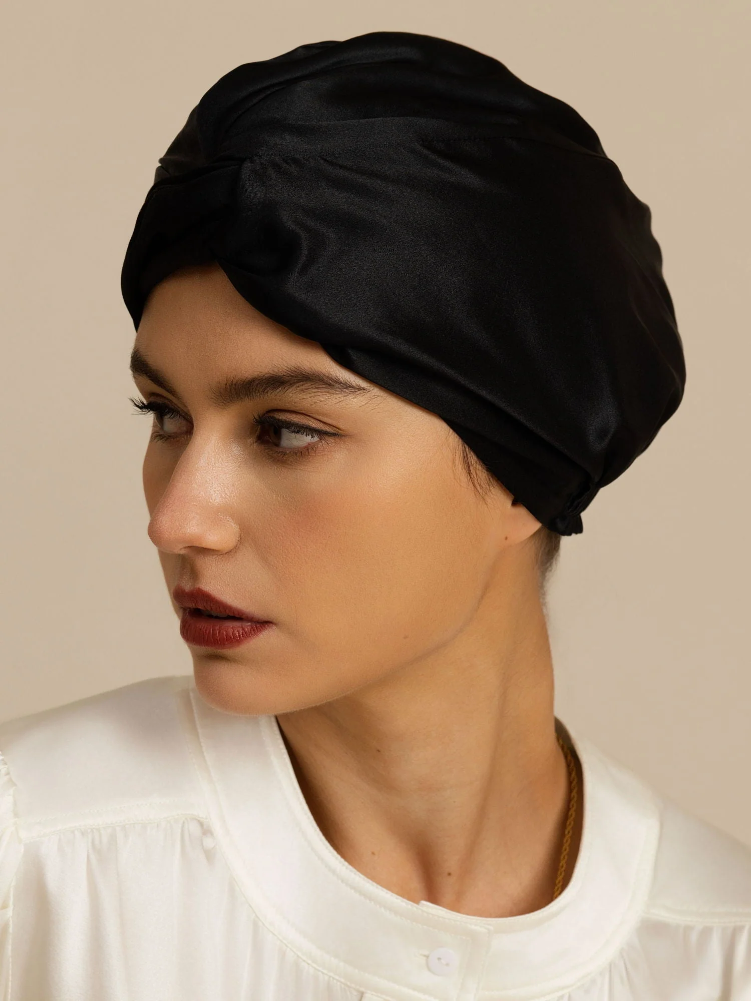 Gorro para el cabello de seda pura de 22Momme con nudo frontal y botón ajustable - Image 9