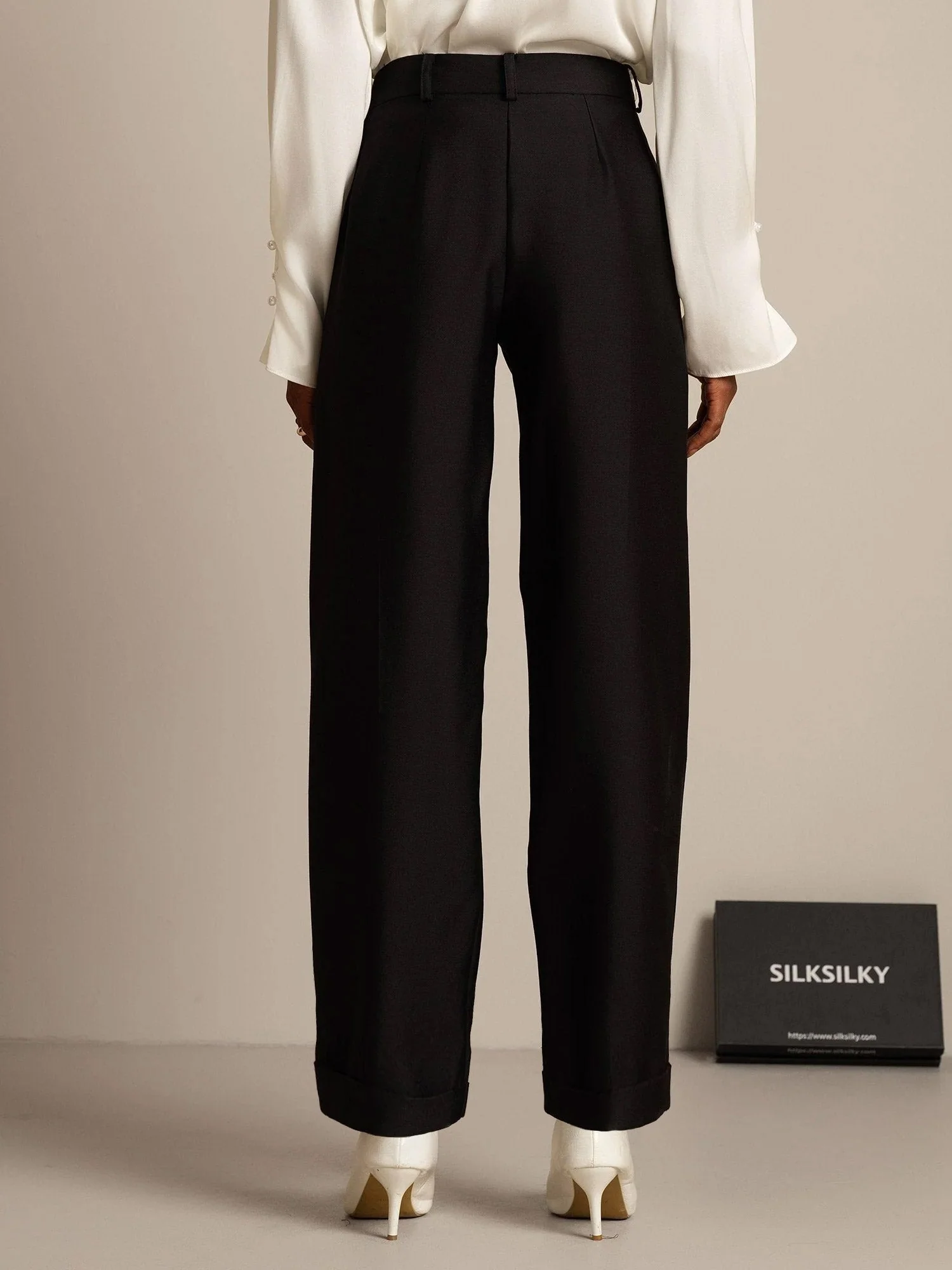 Pantalones de Mujer Cropped Tapered de Cintura Alta en Mezcla de Seda-Lana 32Momme con Diseño de Cintura Atada - Image 10
