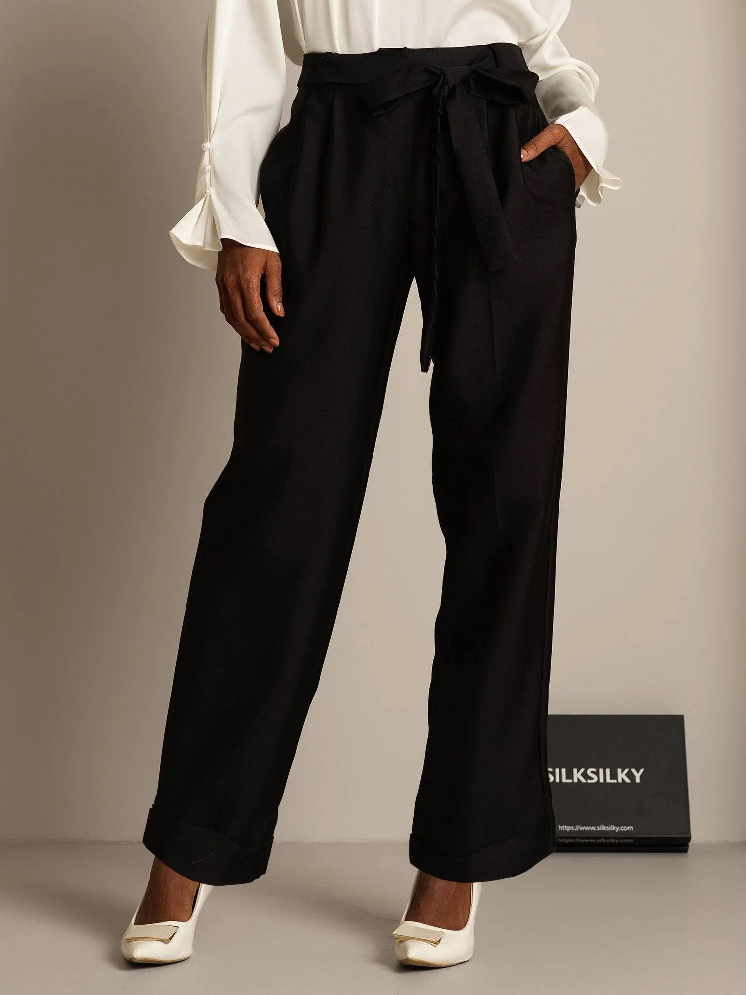 Pantalones de Mujer Cropped Tapered de Cintura Alta en Mezcla de Seda-Lana 32Momme con Diseño de Cintura Atada - Image 14