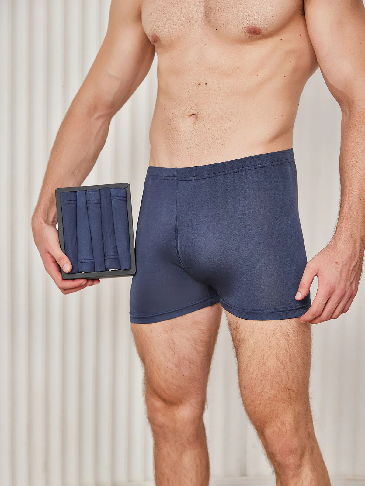 5 Piezas Bóxers de Hombre en Seda Pura con Bragueta - Image 3