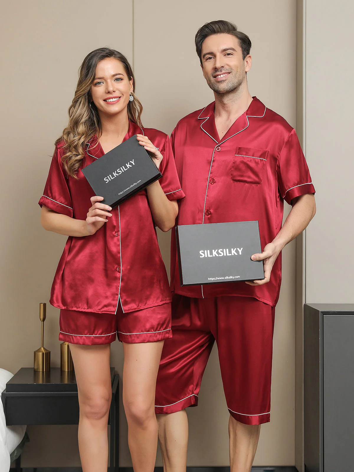 Conjuntos de pijamas cortos de seda pura para parejas Total 4 piezas - Image 125