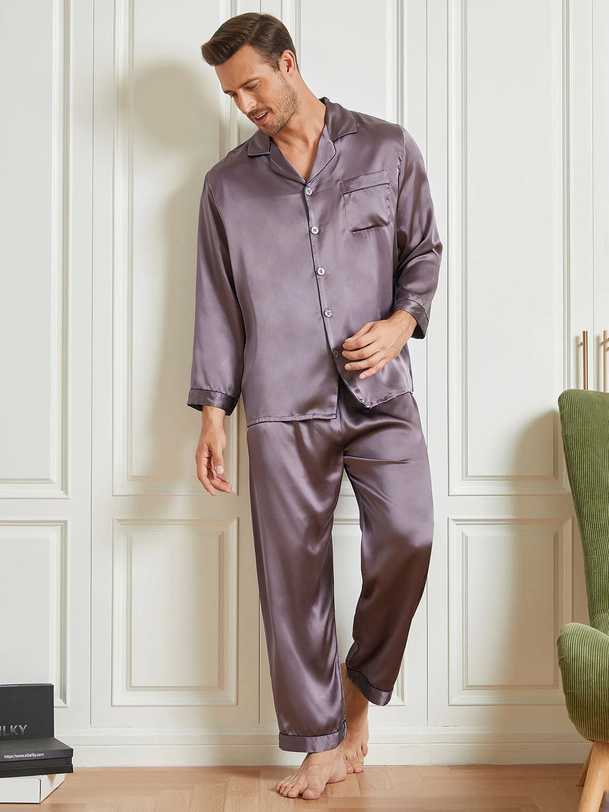 Pijama De Hombre De Pura Seda Con Mangas Largas Cuello Solapa Y Cierre De Botones - Image 18