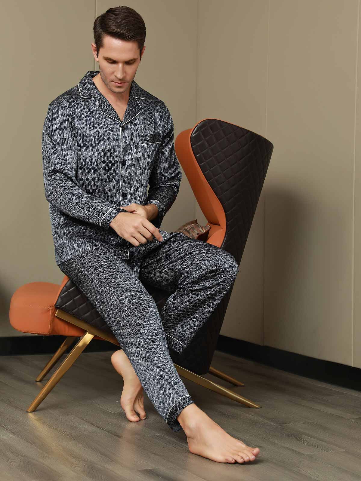 Conjunto De Pijama Para Hombre De Seda Pura Con Estampado De Ginkgo Azul Marino Manga Larga Y Pantalones - Image 6