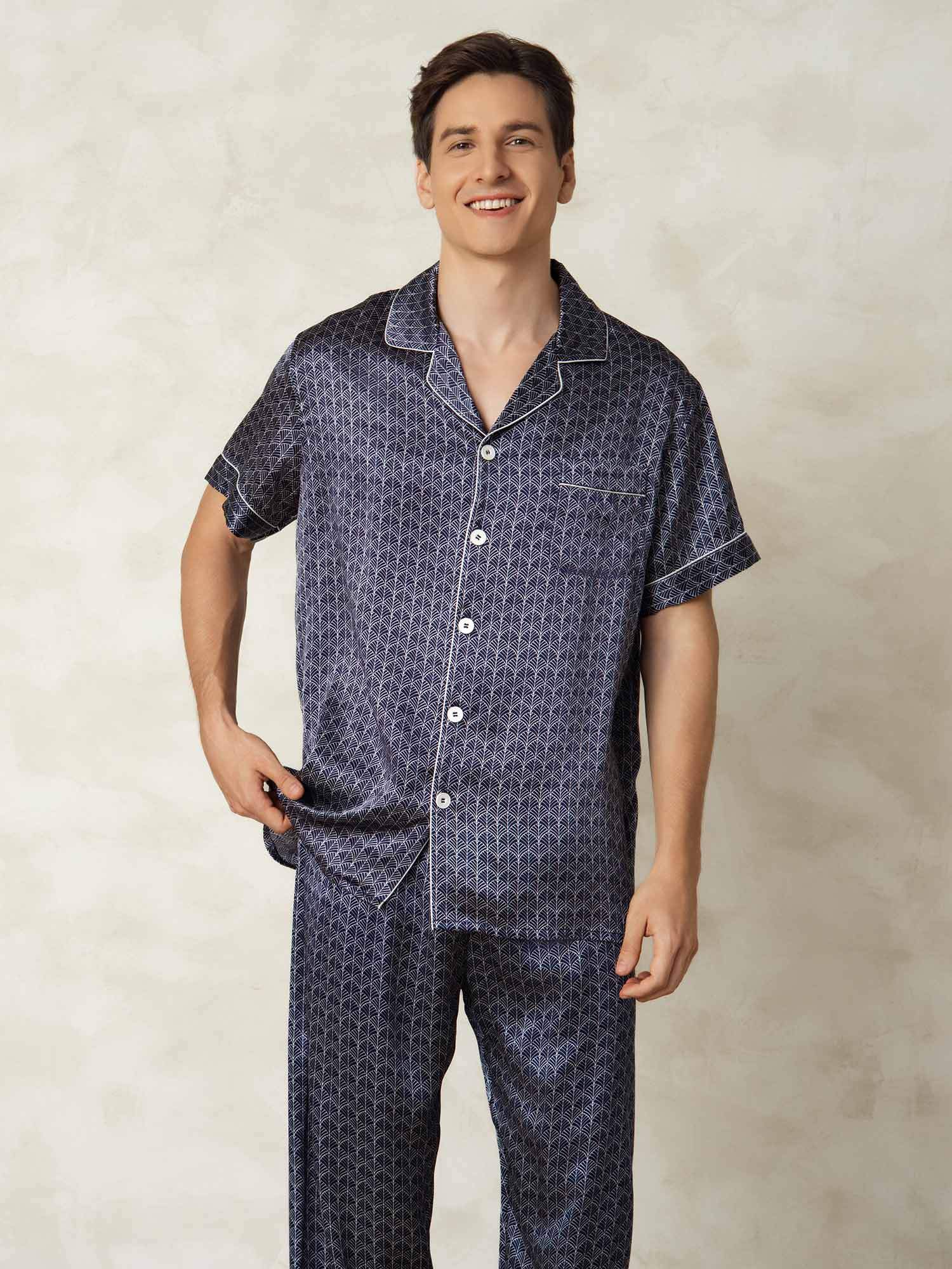 Pijama De Hombre De Pura Seda Con Mangas Cortas Estampado Ginkgo Azul Marino Y Pantalón - Image 4