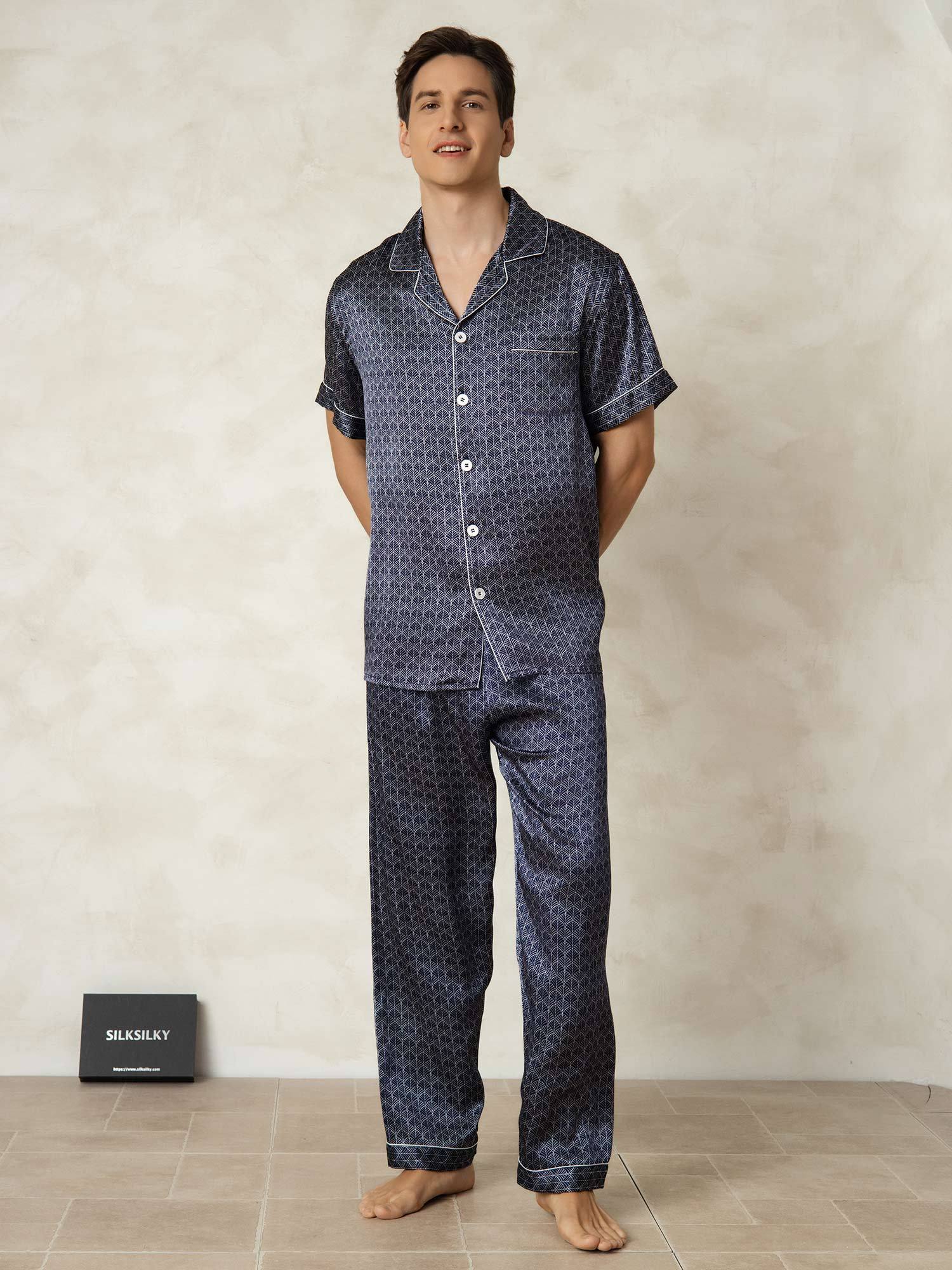 Pijama De Hombre De Pura Seda Con Mangas Cortas Estampado Ginkgo Azul Marino Y Pantalón - Image 6