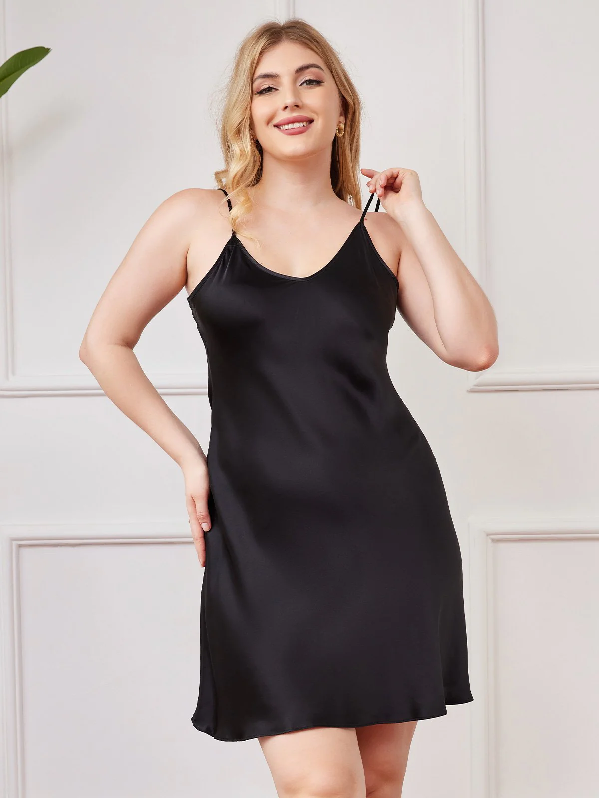 Camisón Sexy de Seda Pura para Tallas Grandes - Image 7