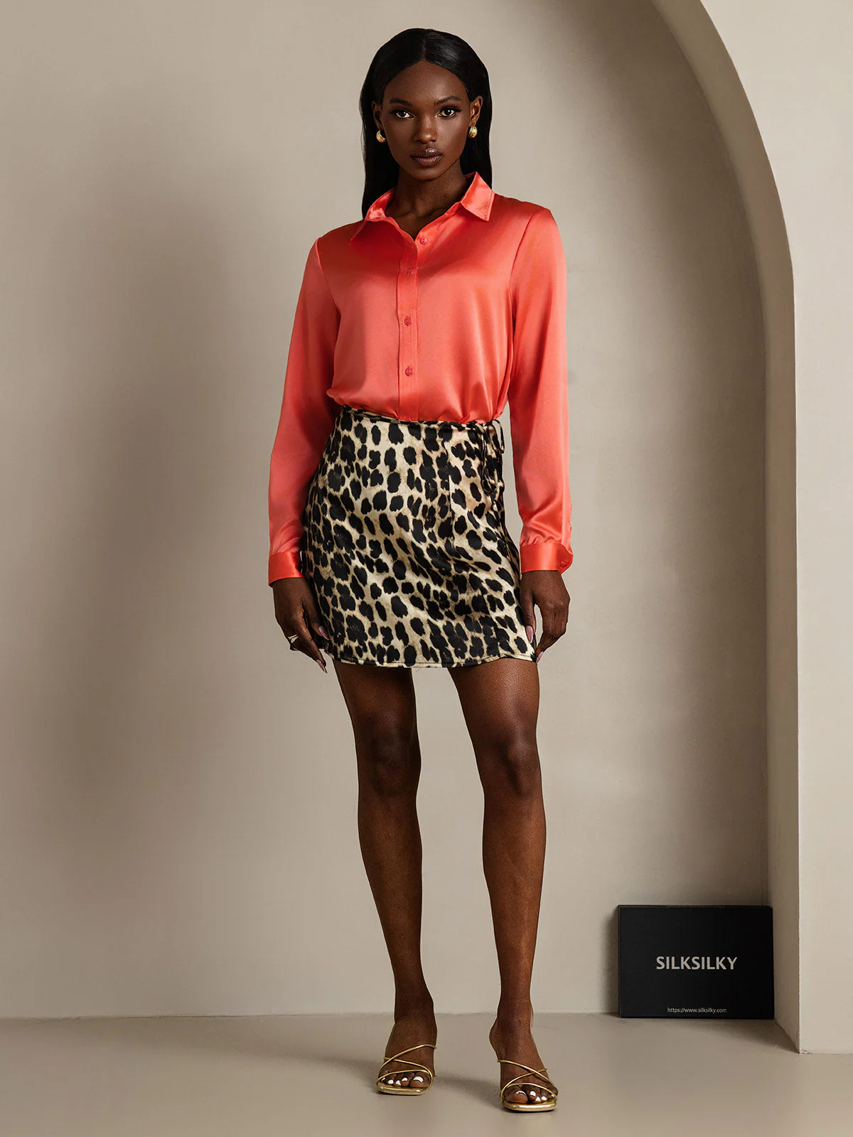 Falda Mini En Línea A De Seda Con Estampado De Leopardo Y Cintura Ajustable - Image 6