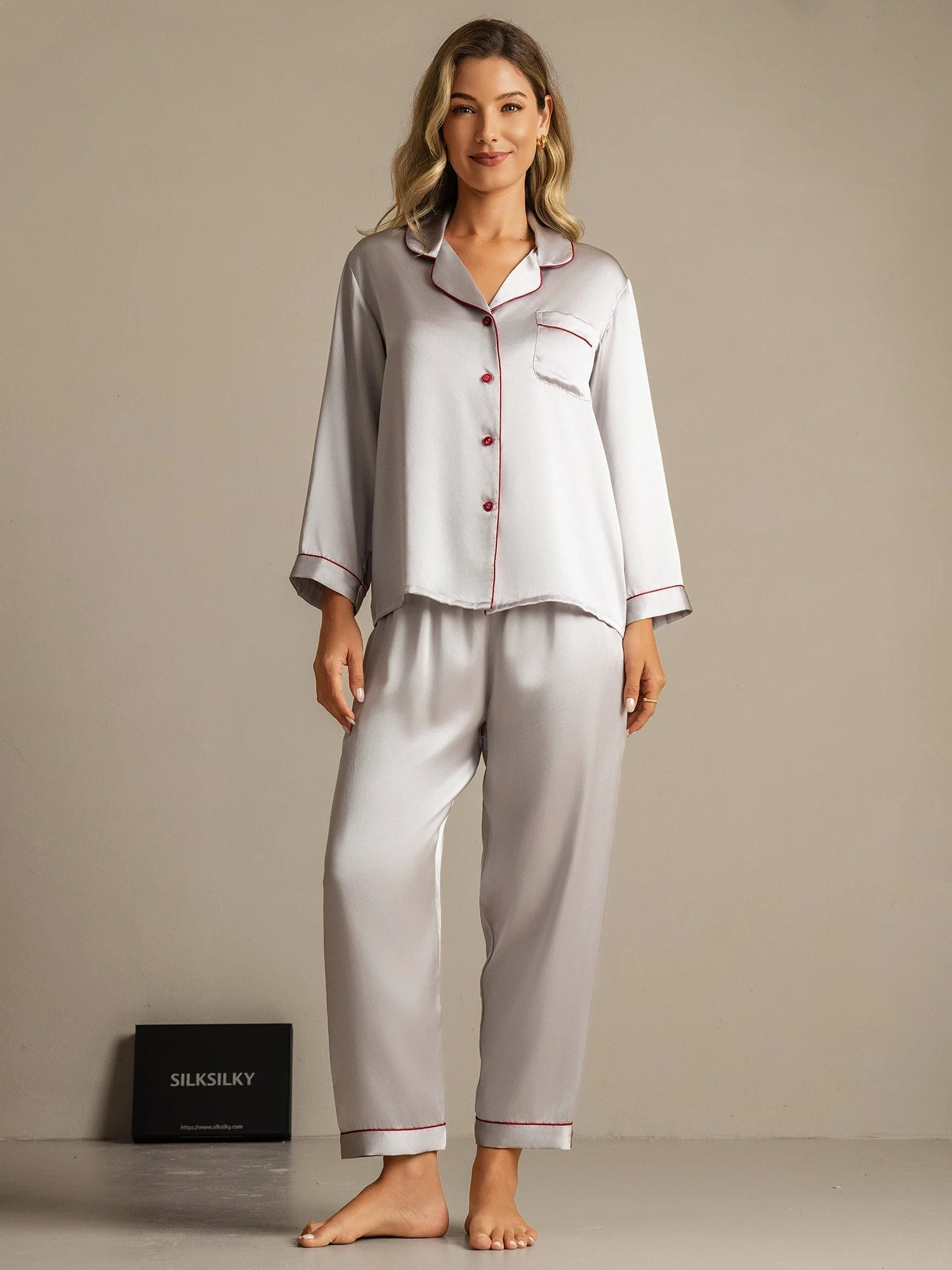 Pijama de Mujer de Seda Pura con Manga Larga y Cuello de Solapas - Image 17