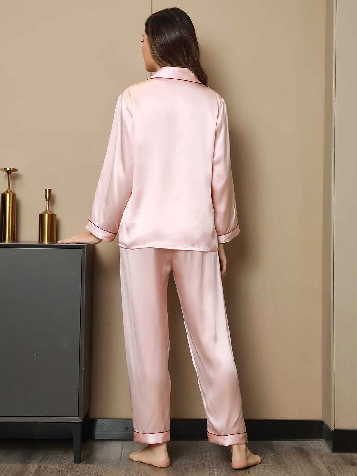 Pijama de Mujer de Seda Pura con Manga Larga y Cuello de Solapas - Image 60