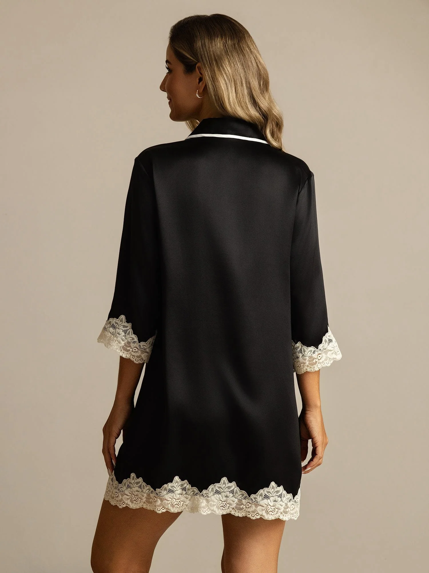 Camisón de Pura Seda con Botones y Diseño de Encaje - Image 19