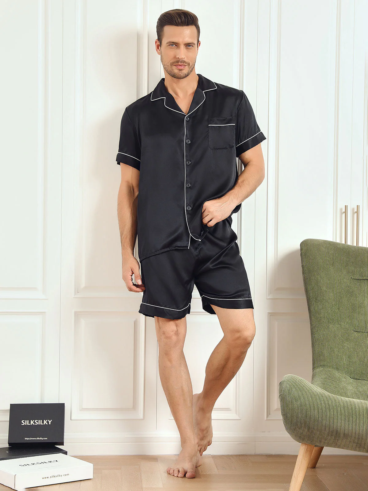 Pijama De Hombre De Pura Seda Con Mangas Cortas Cuello Solapa Y Shorts - Image 10