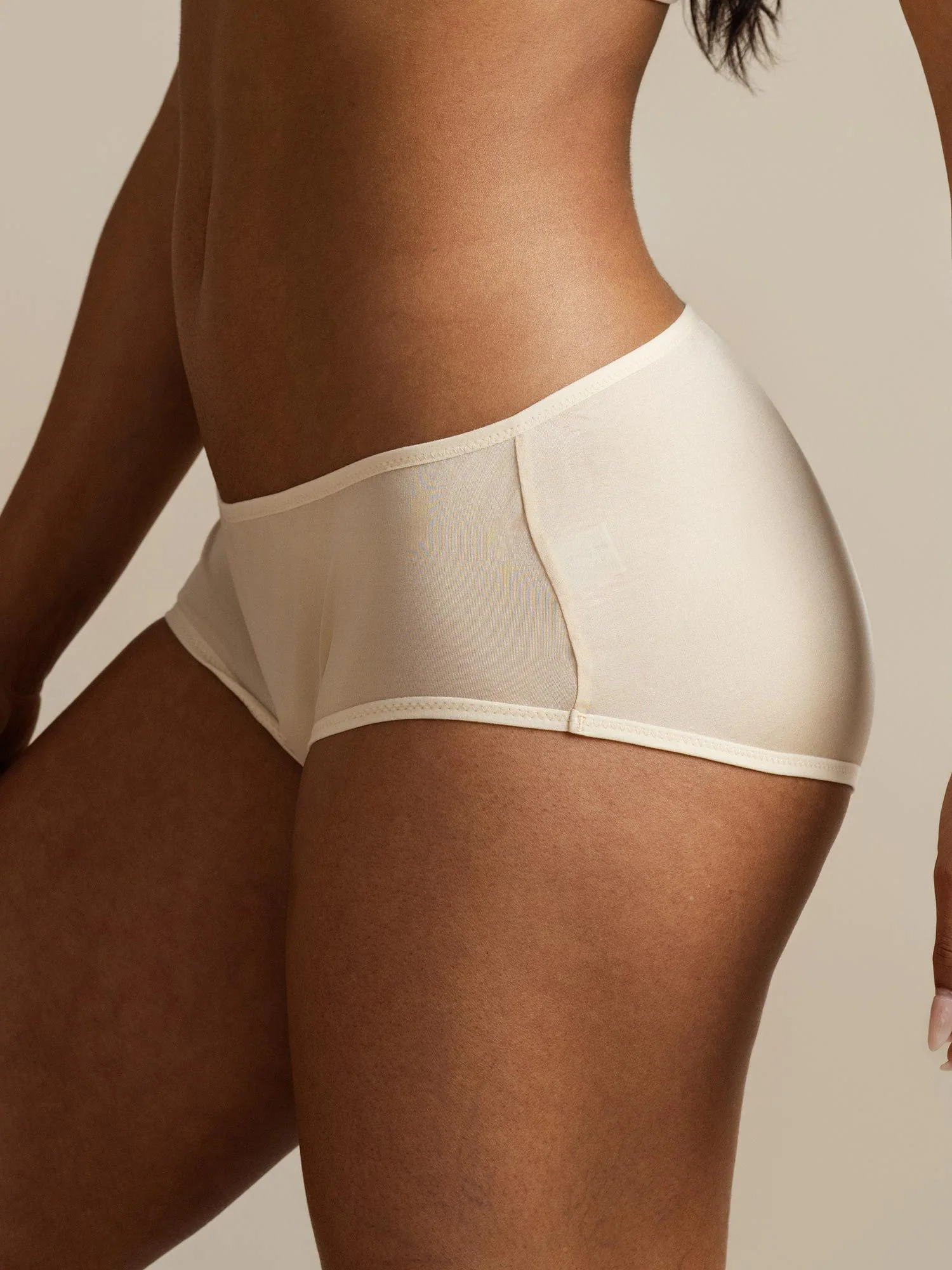 Comodidad En Seda Pura Braguita Hipster Boyshort - Image 17