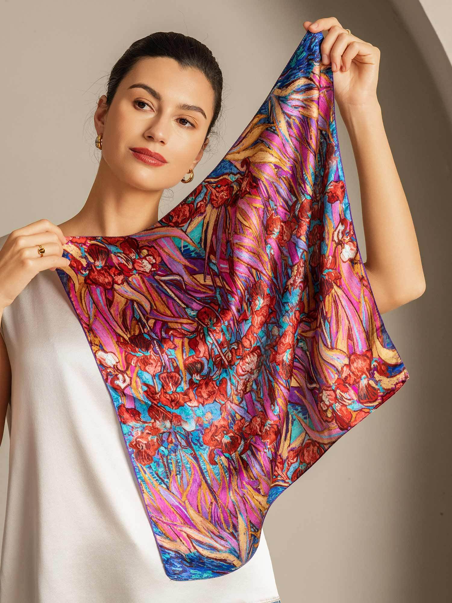Pañuelo Cuadrado de Seda Pura con Estampado Floral - Tamaño 53x53cm - Image 5