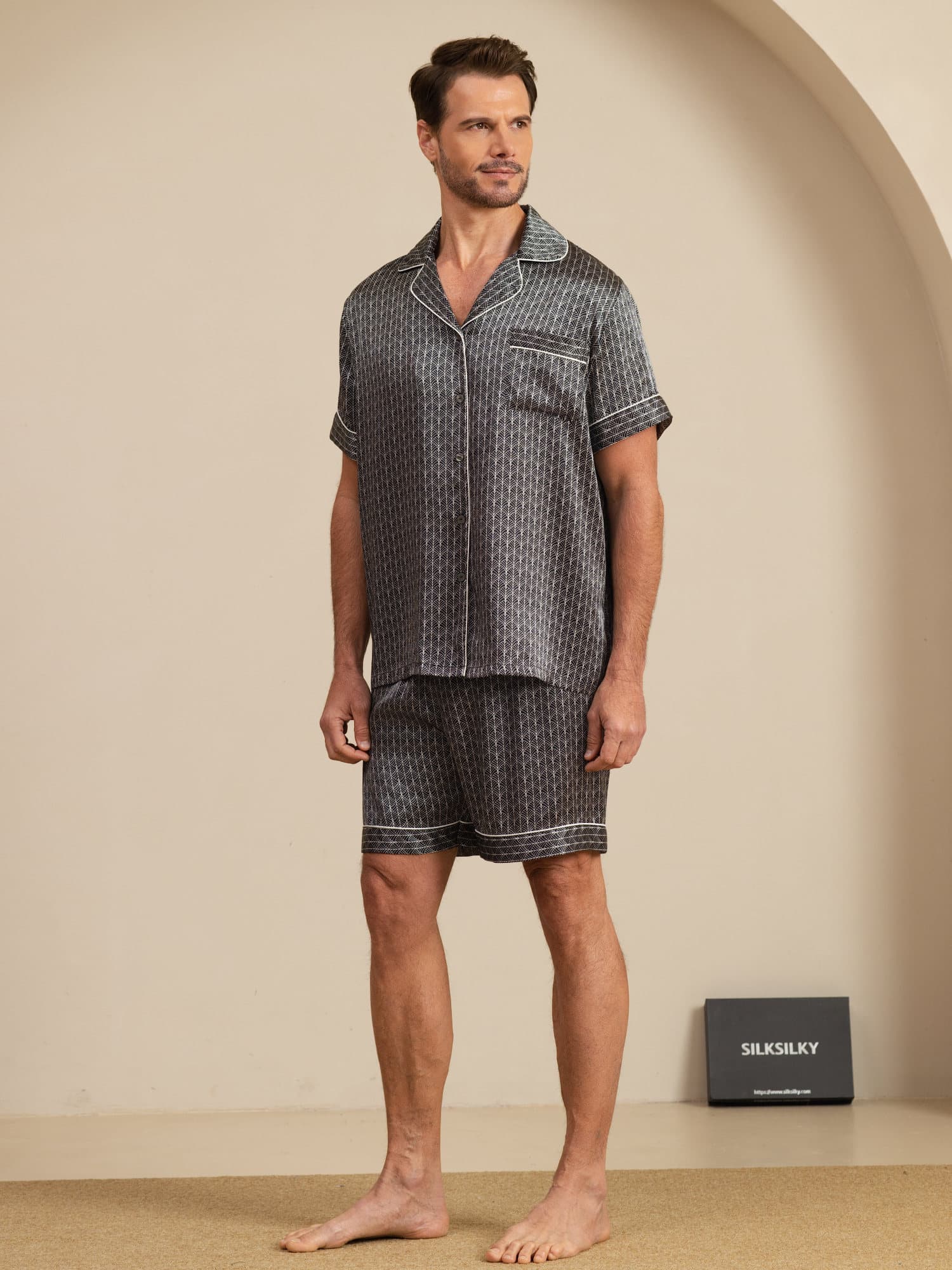 Pijama De Hombre De Seda Pura Azul Marino Con Estampado De Ginkgo De Manga Corta Y Cuello Con Solapa - Image 13