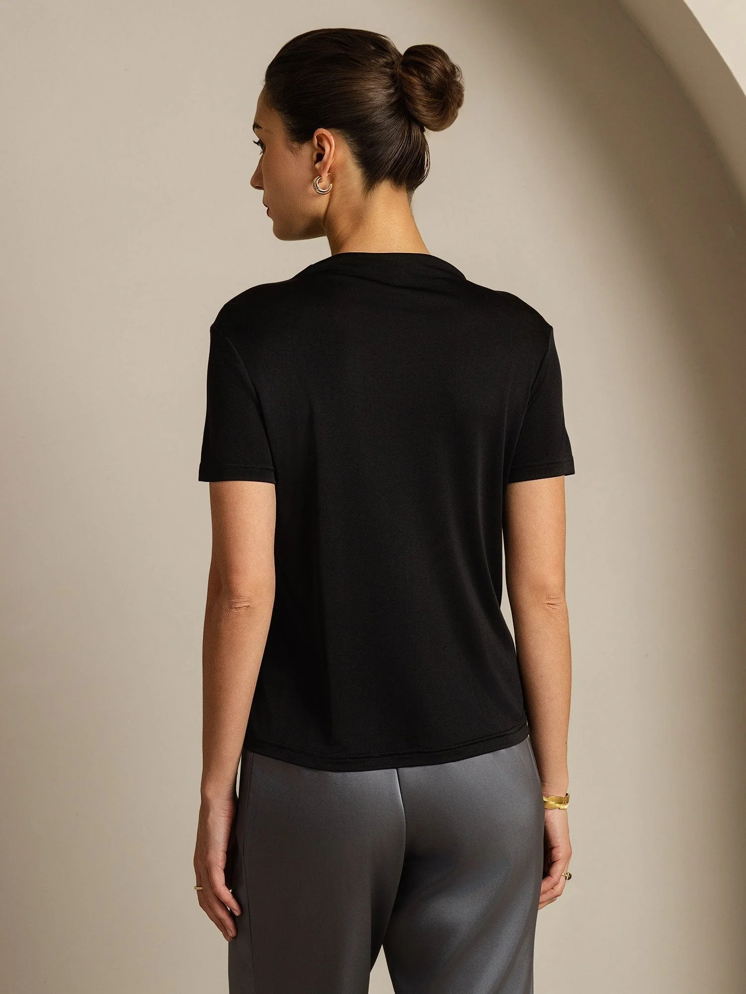Camiseta De Mujer De Seda Pura Con Manga Corta Y Cuello Mock - Image 19