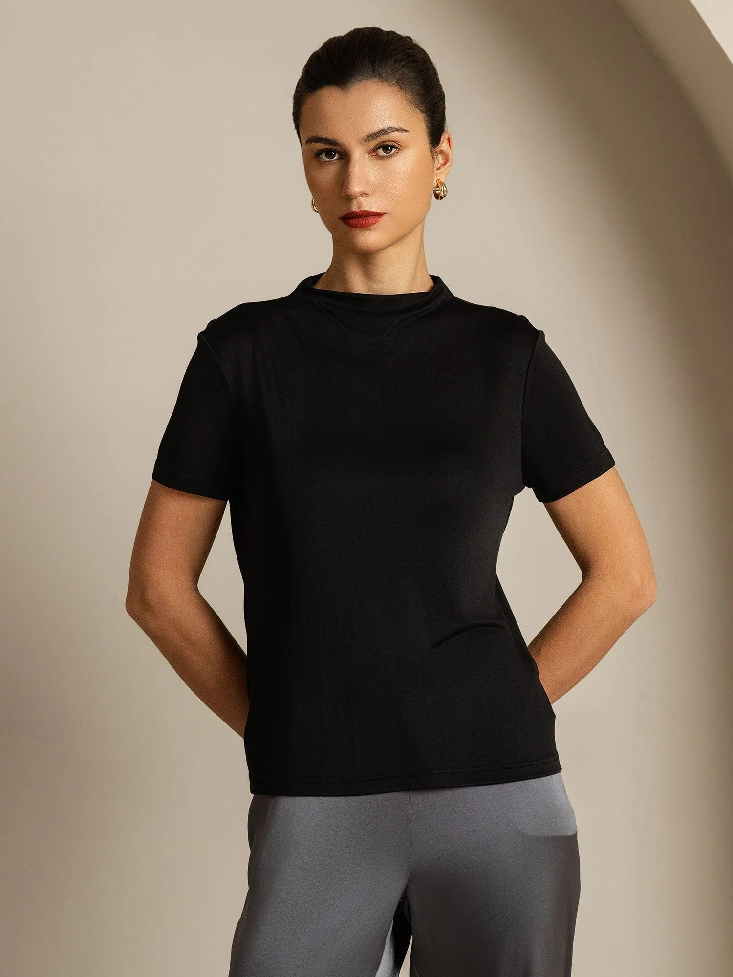 Camiseta De Mujer De Seda Pura Con Manga Corta Y Cuello Mock - Image 22