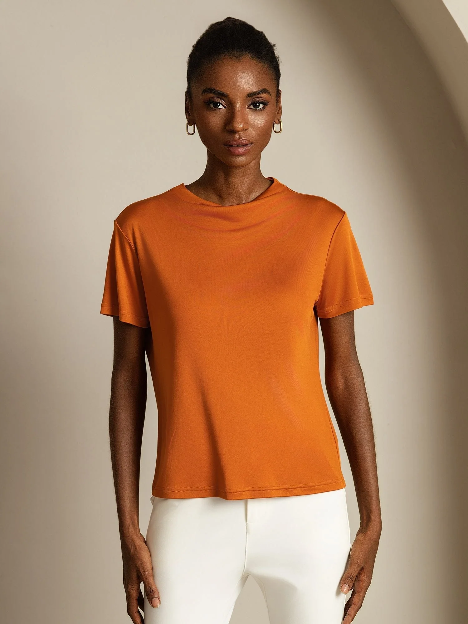 Camiseta De Mujer De Seda Pura Con Manga Corta Y Cuello Mock - Image 28