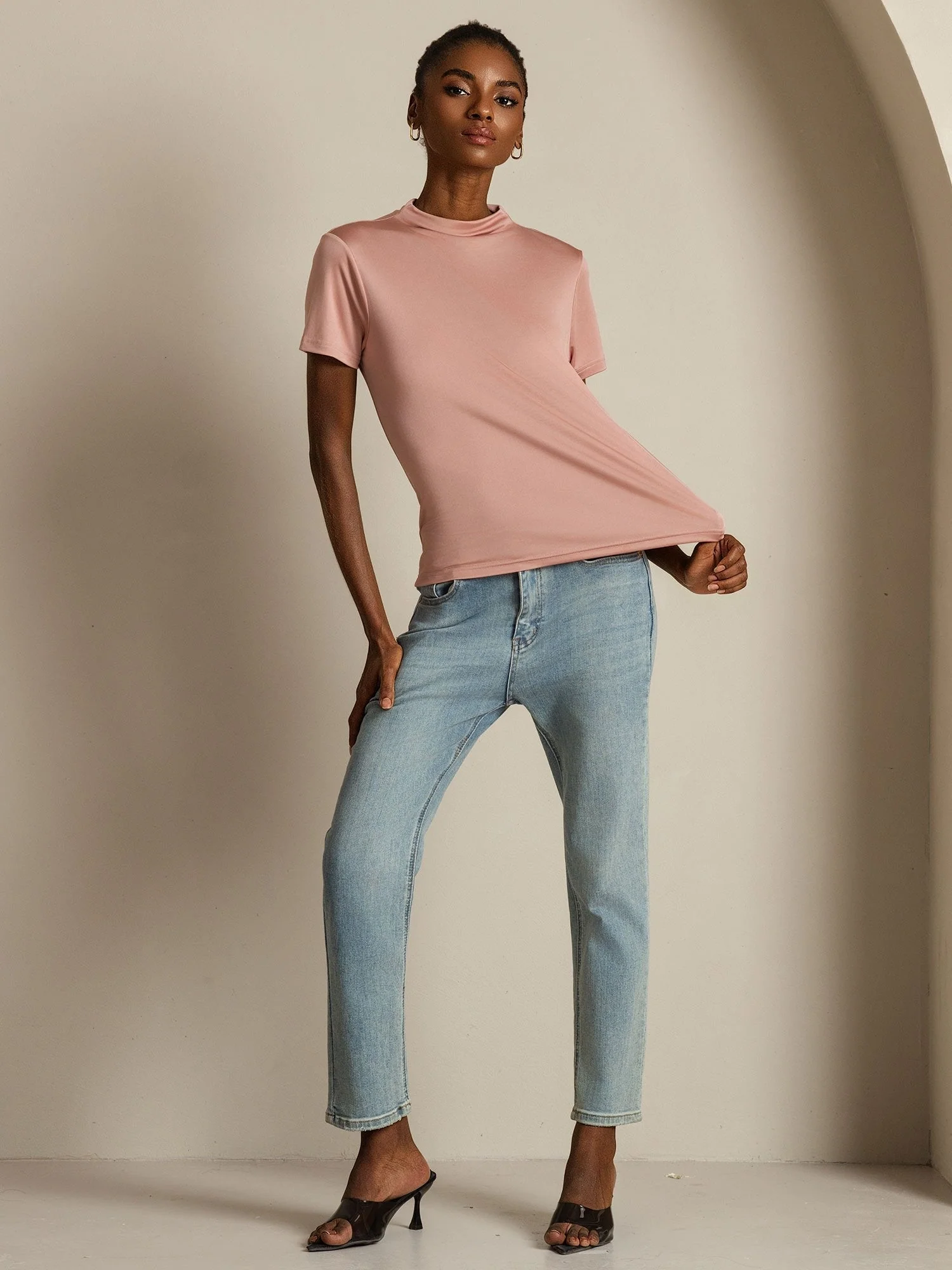 Camiseta De Mujer De Seda Pura Con Manga Corta Y Cuello Mock - Image 36