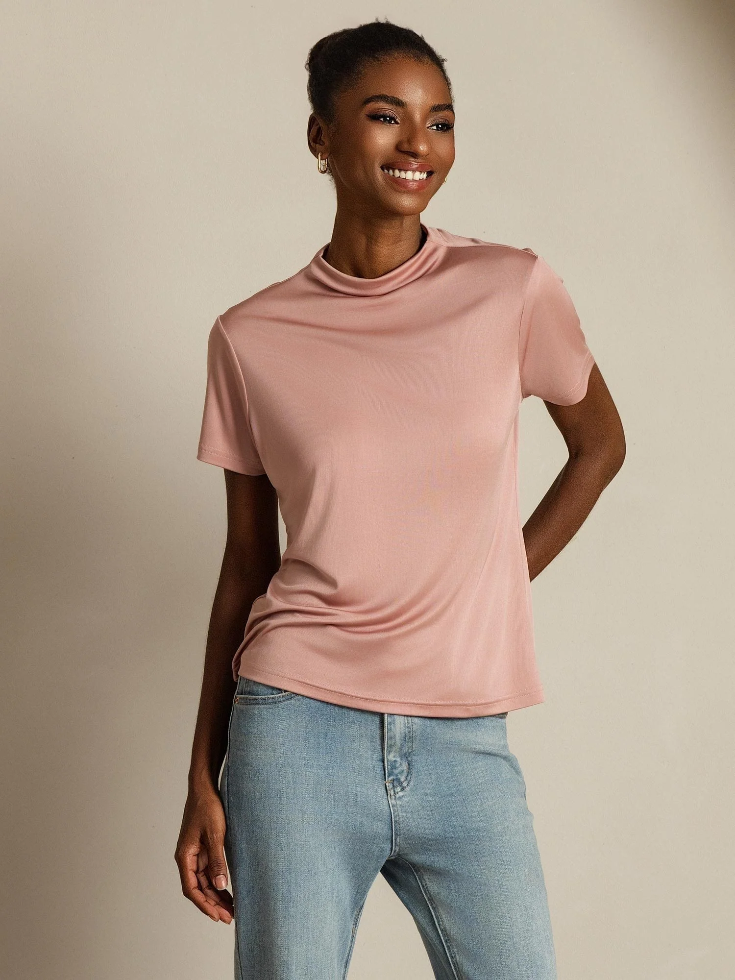 Camiseta De Mujer De Seda Pura Con Manga Corta Y Cuello Mock - Image 38