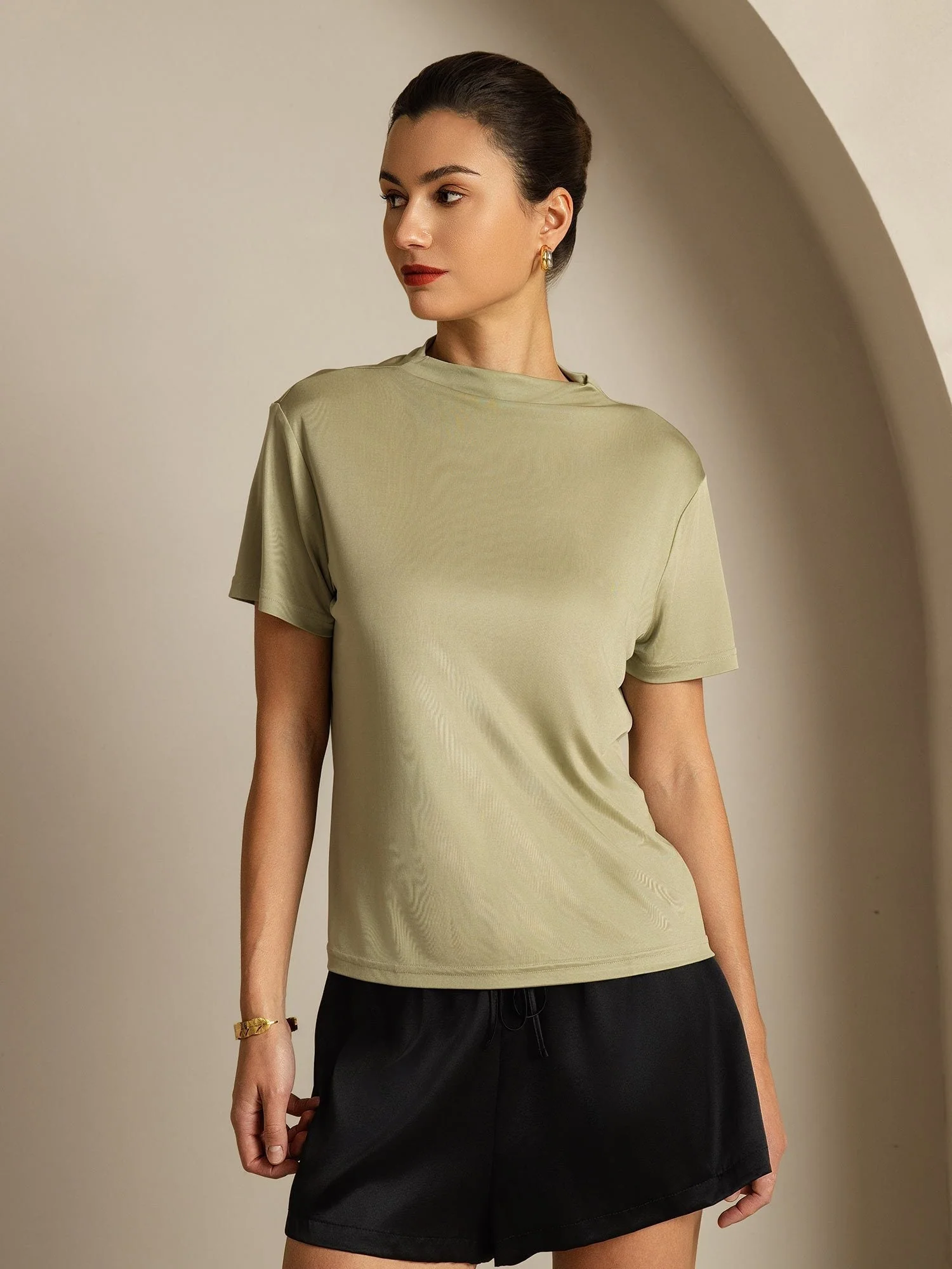 Camiseta De Mujer De Seda Pura Con Manga Corta Y Cuello Mock - Image 50