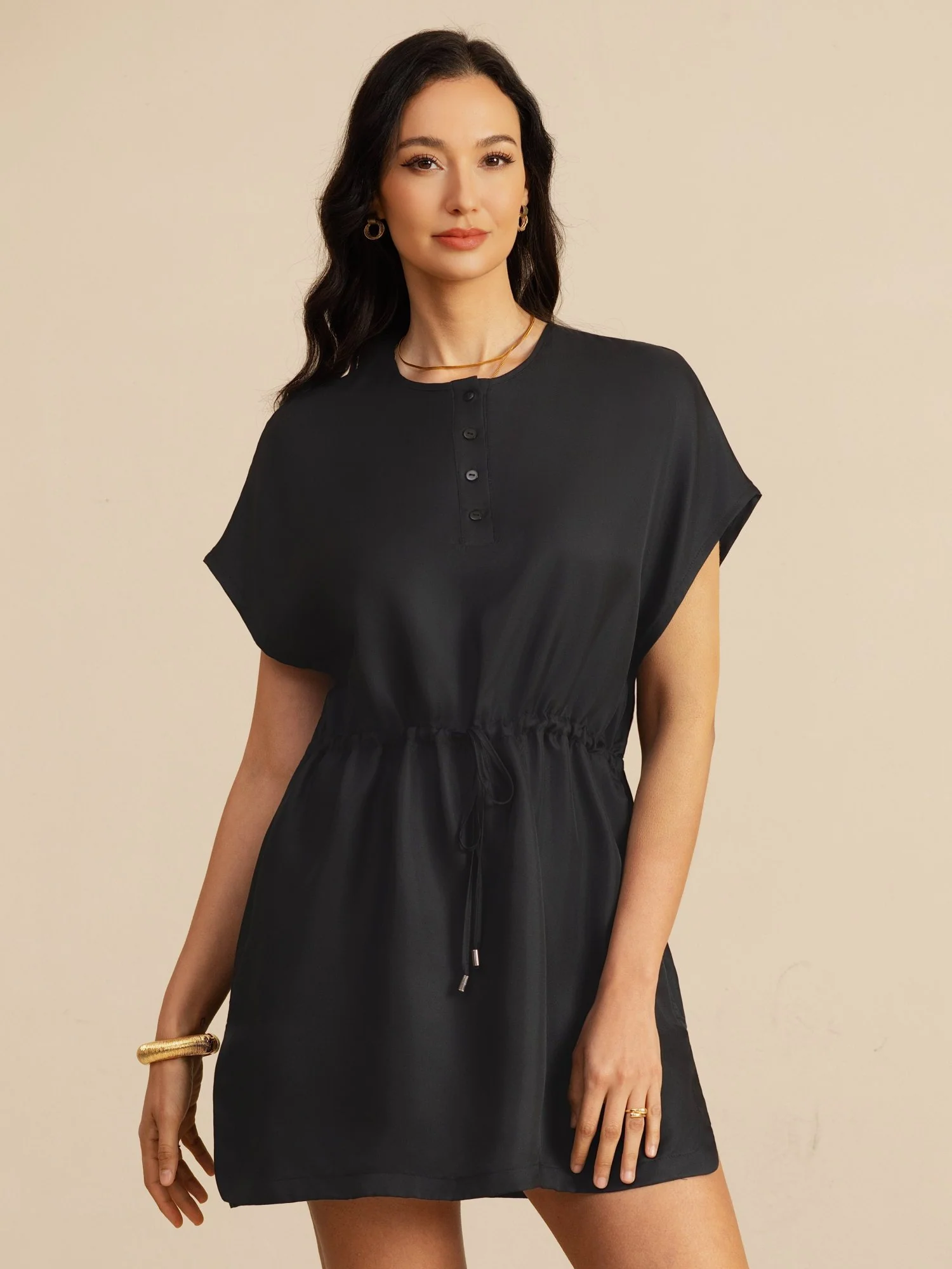 Seda Pura Cuello Henley Manga Corta Vestido Corto Con Cordón - Image 10