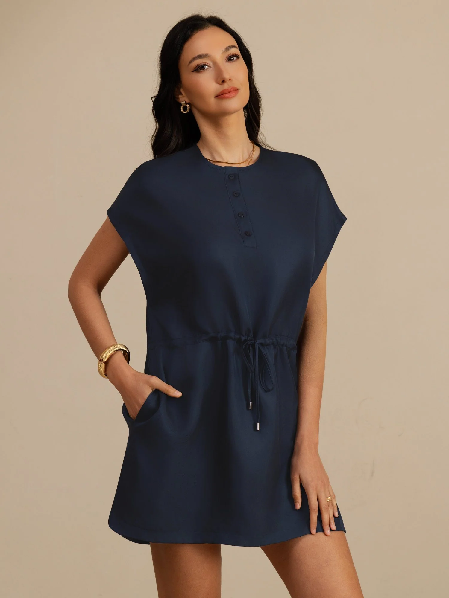 Seda Pura Cuello Henley Manga Corta Vestido Corto Con Cordón - Image 17