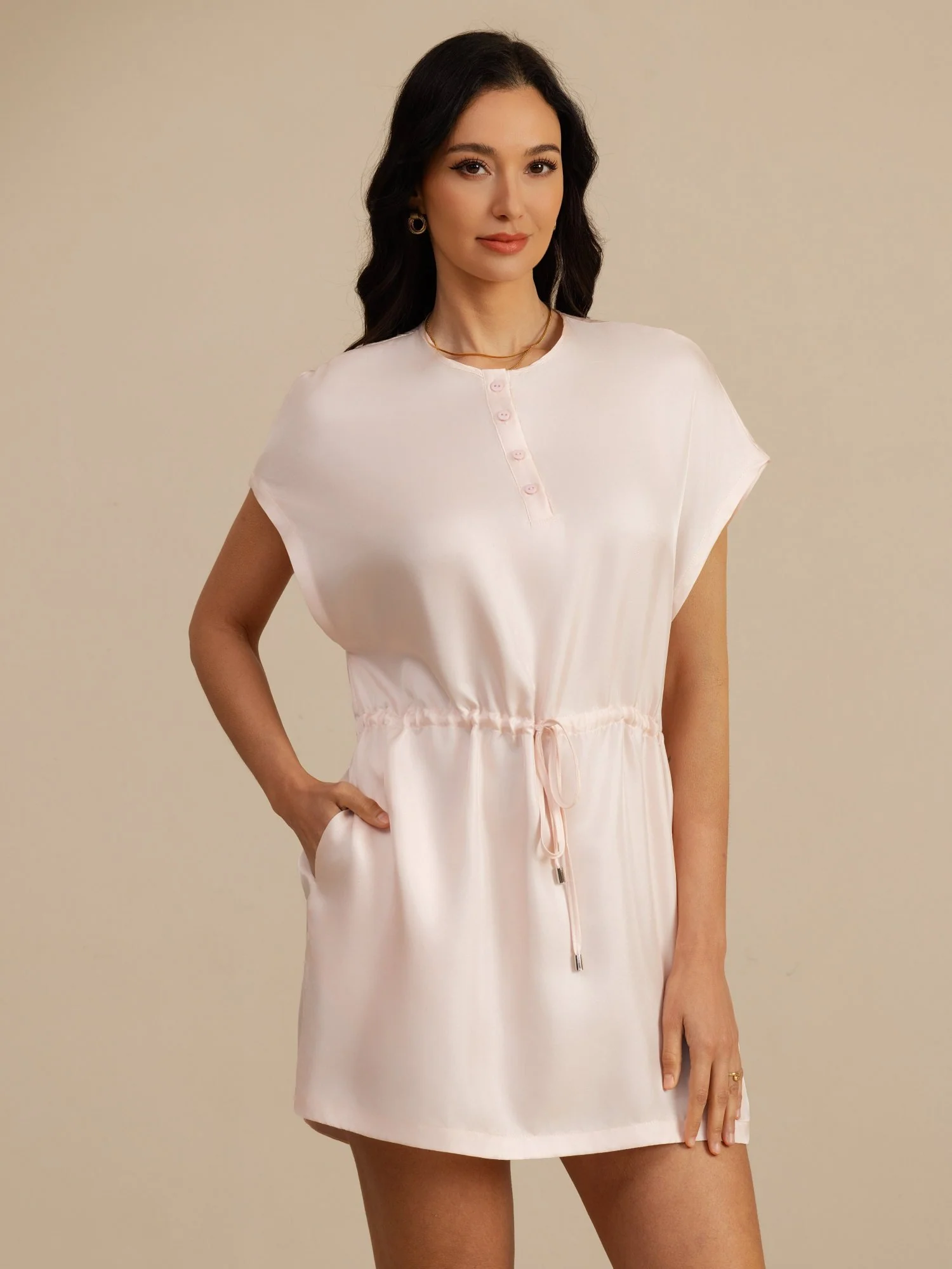 Seda Pura Cuello Henley Manga Corta Vestido Corto Con Cordón - Image 22