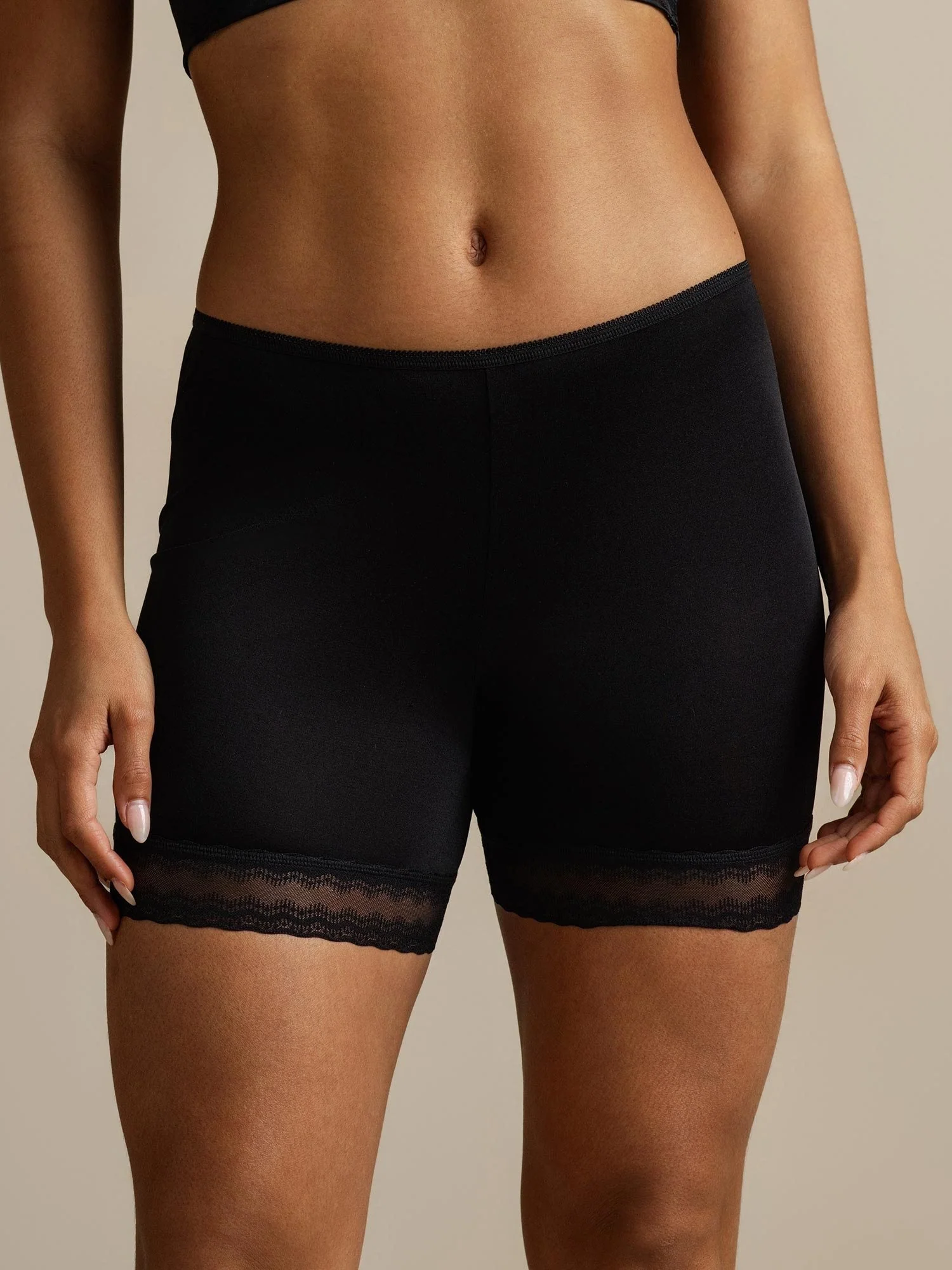 Seda Pura Encaje Borde Anti-Rozaduras Shorts - Image 7